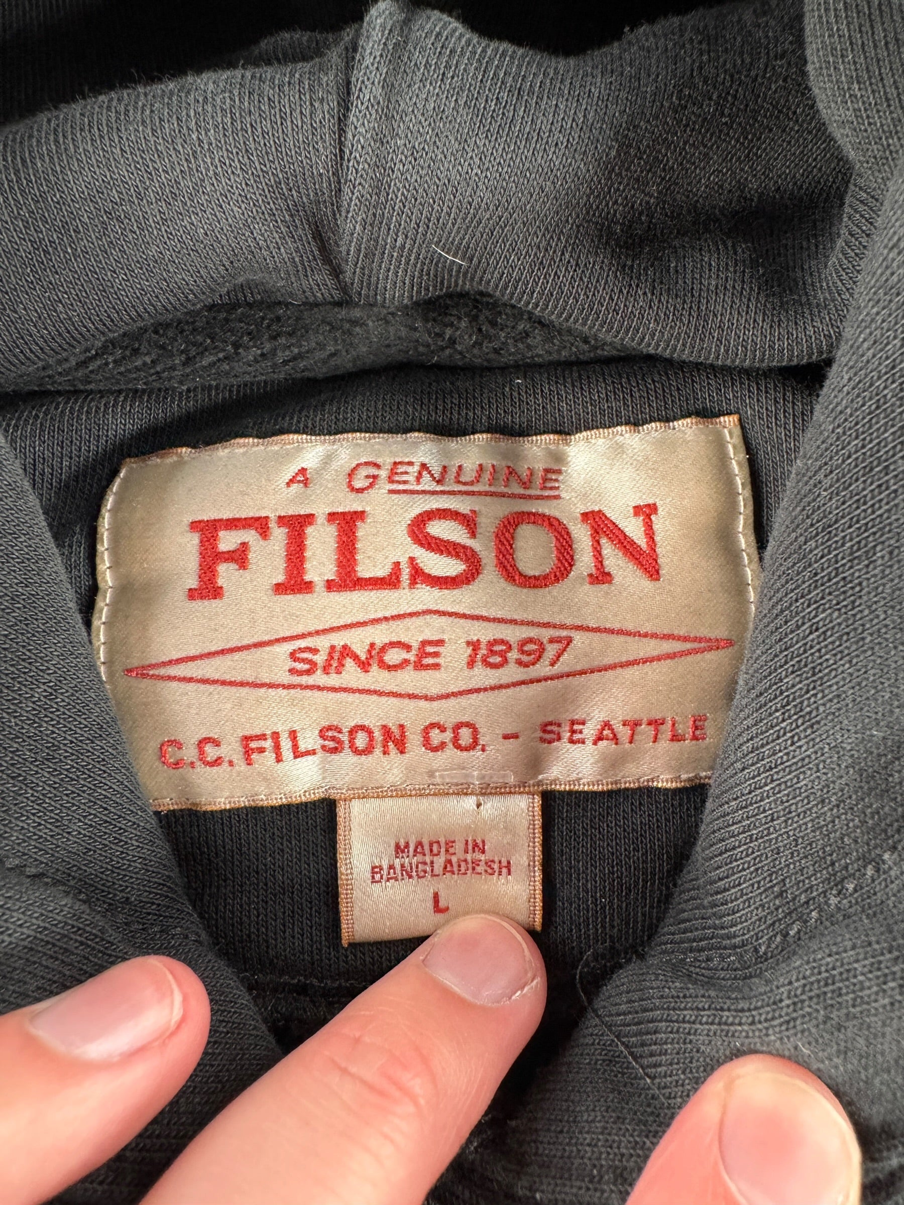 Label on Filson Black Prospector Hoodie SZ L