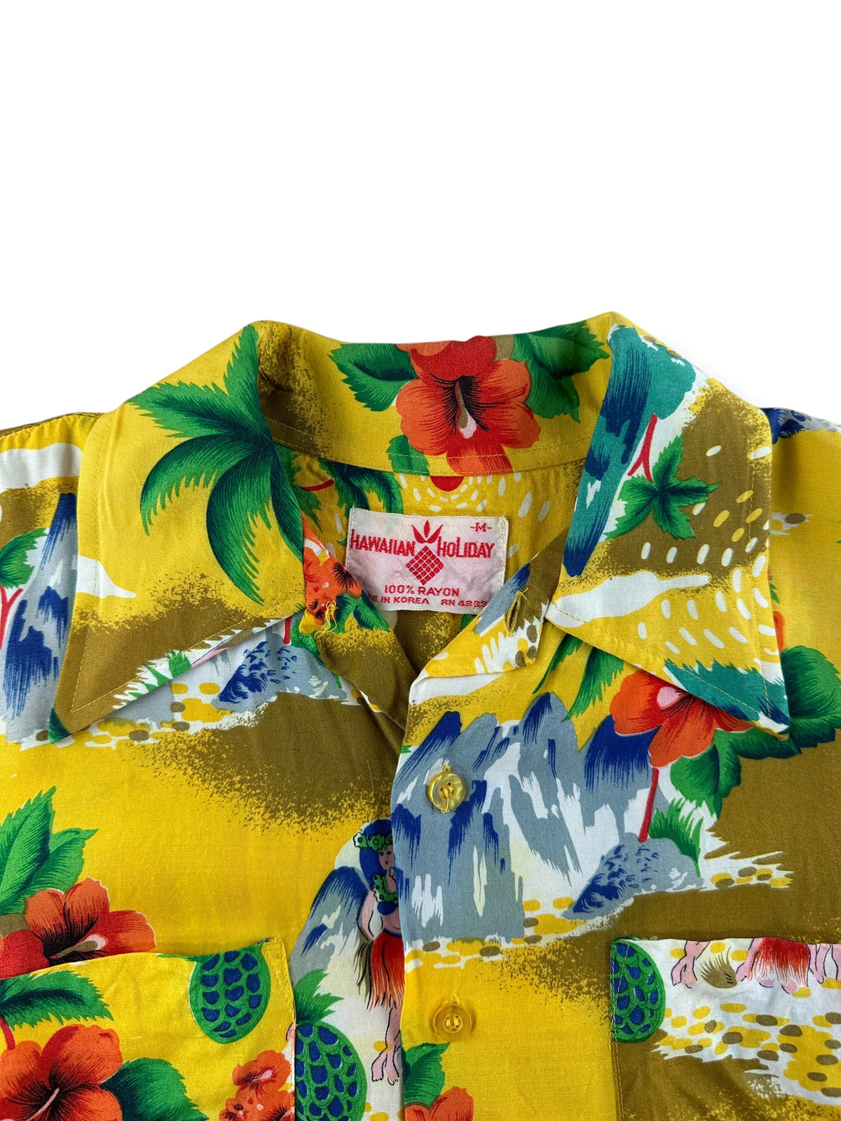 Collar on Vintage Hawaiian Holiday Aloha Shirt SZ M