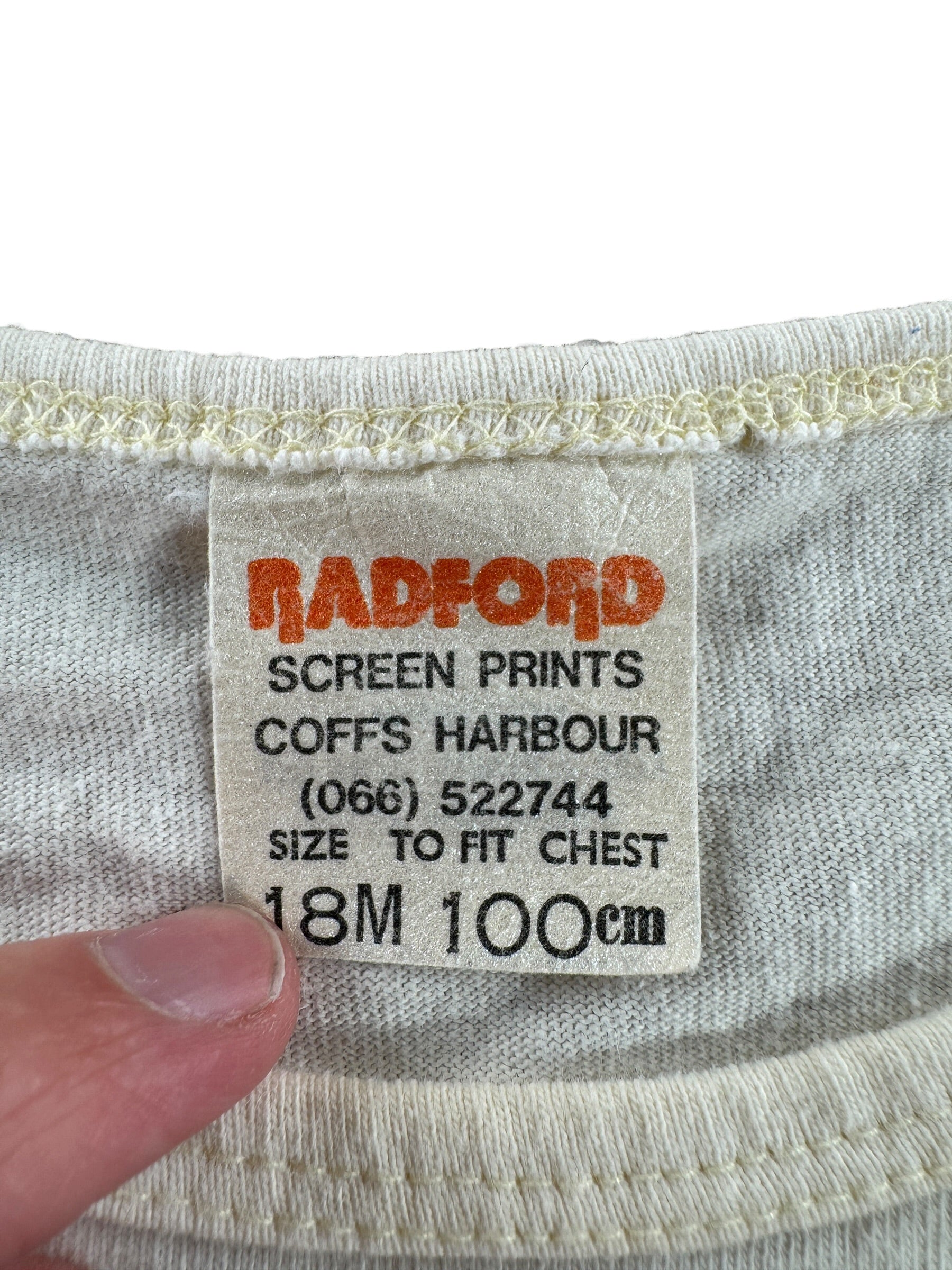 Tag on Vintage Cape York Wilderness Lodge Tee SZ L