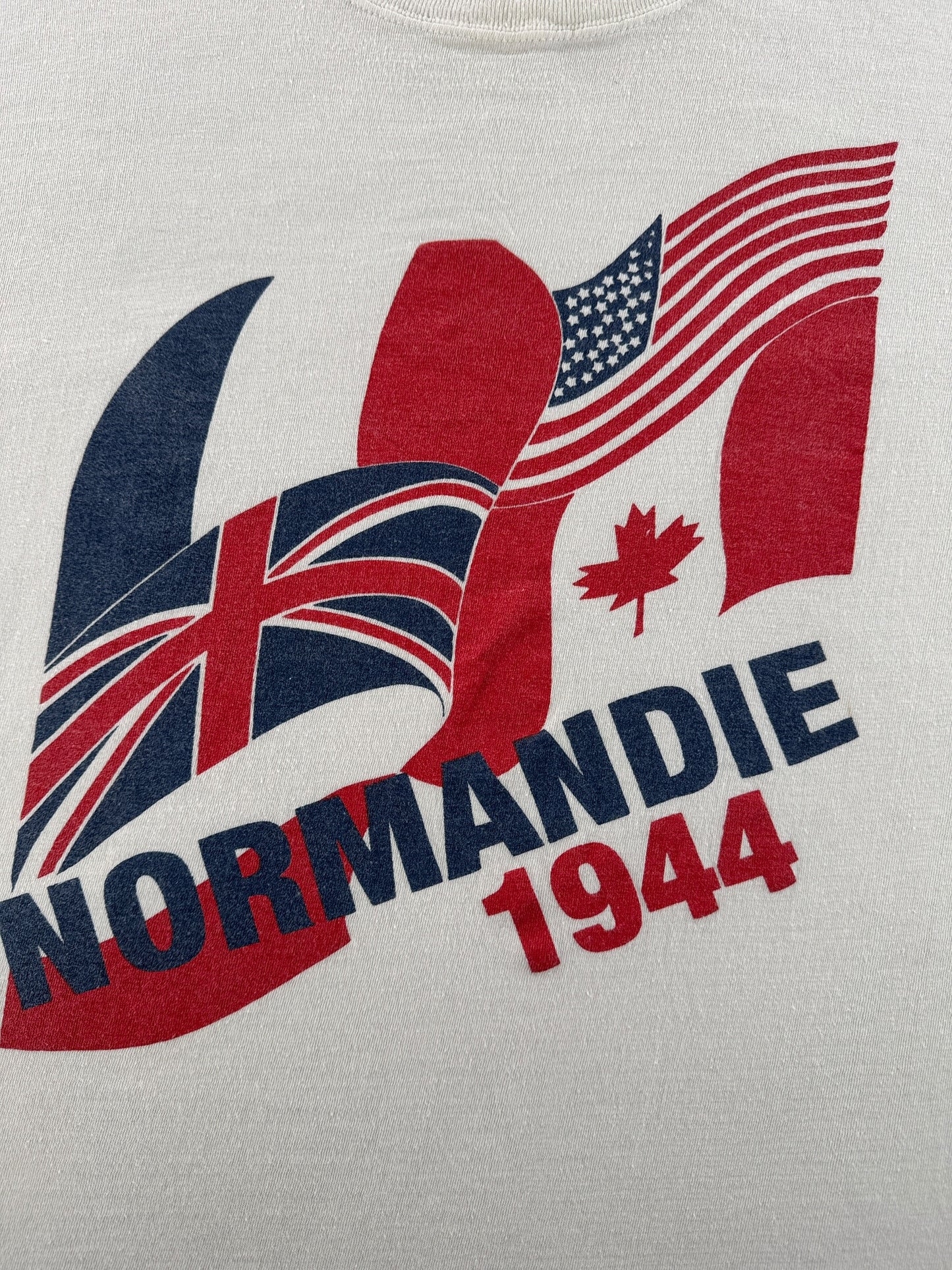 Graphic of Vintage 1944 Normandy Memorial Tee SZ XL