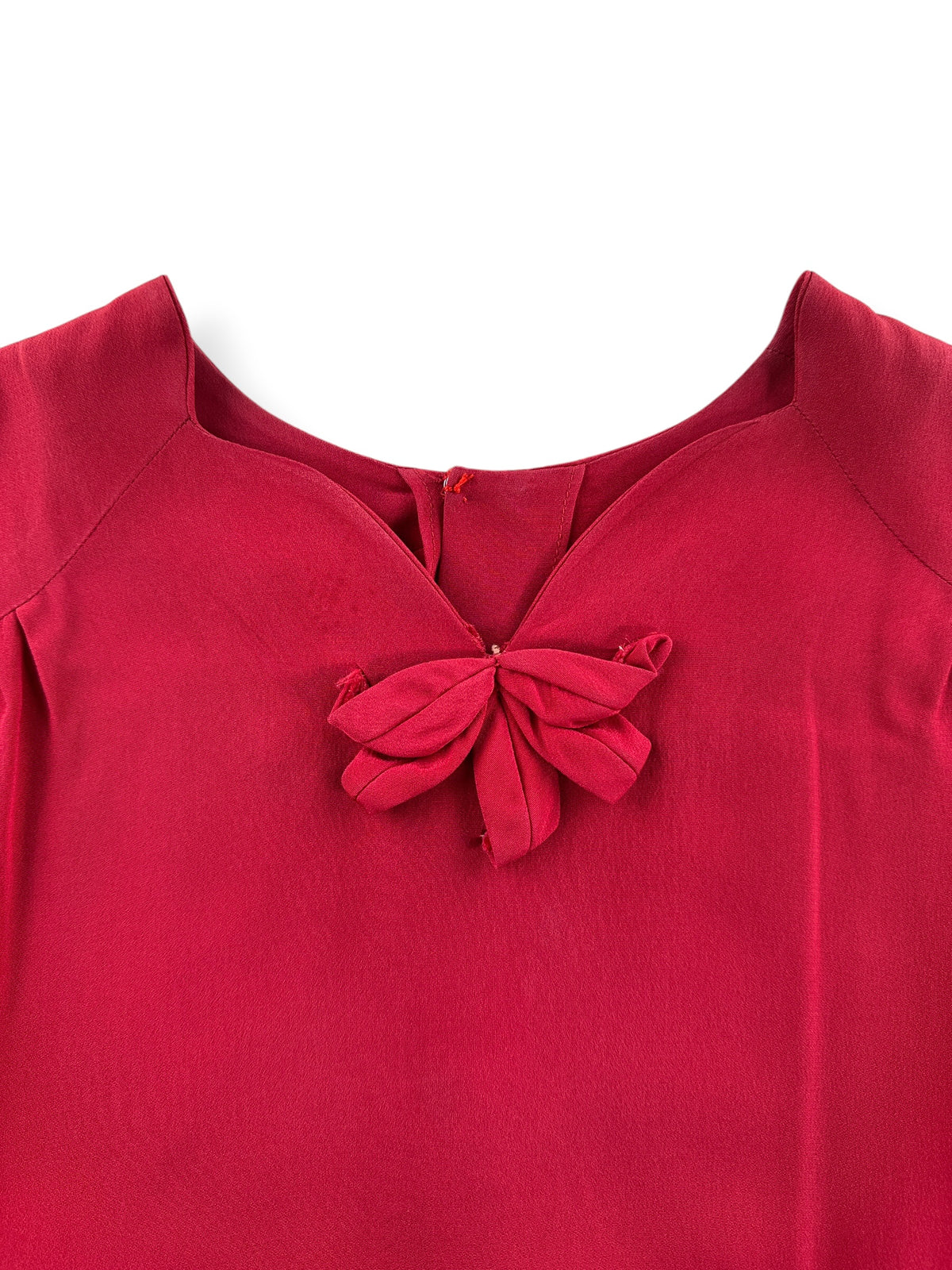 Collar and bow detail on Vintage 40's Rayon Crepe Blouse SZ M/L - AS IS