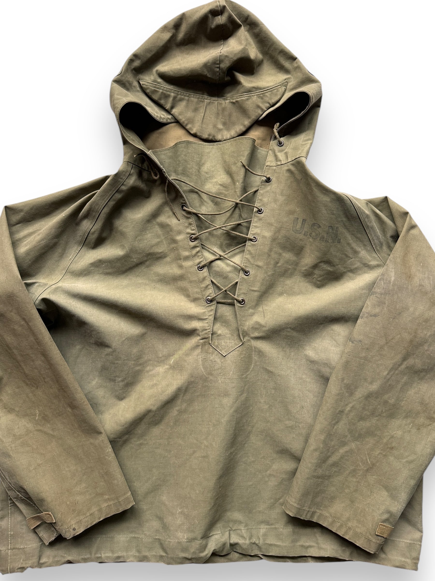 front close up of Vintage WWII Era Foul Weather Smock SZ XL