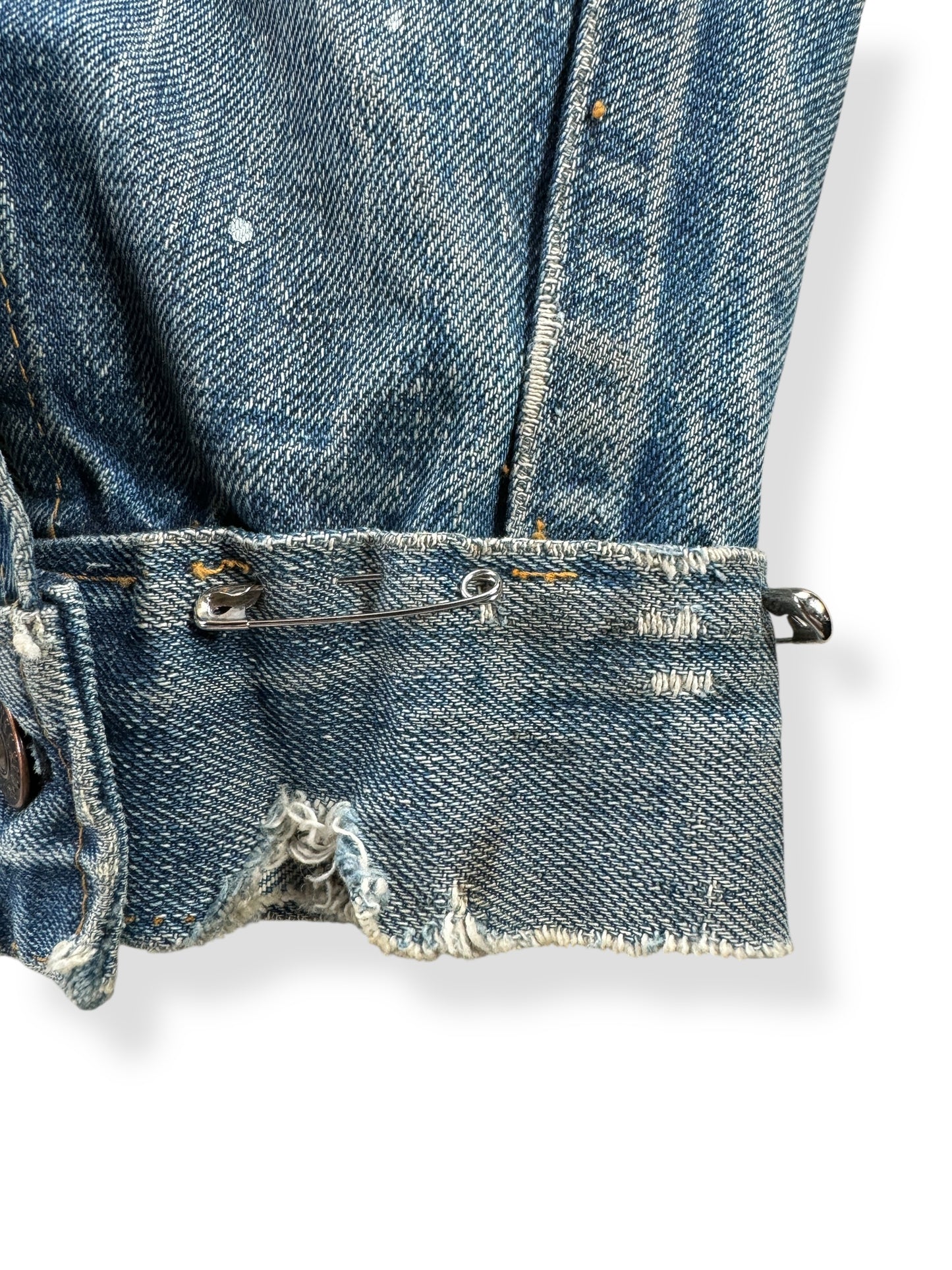Pins on Vintage Big E Levis 70505 Jacket SZ 42 AS IS