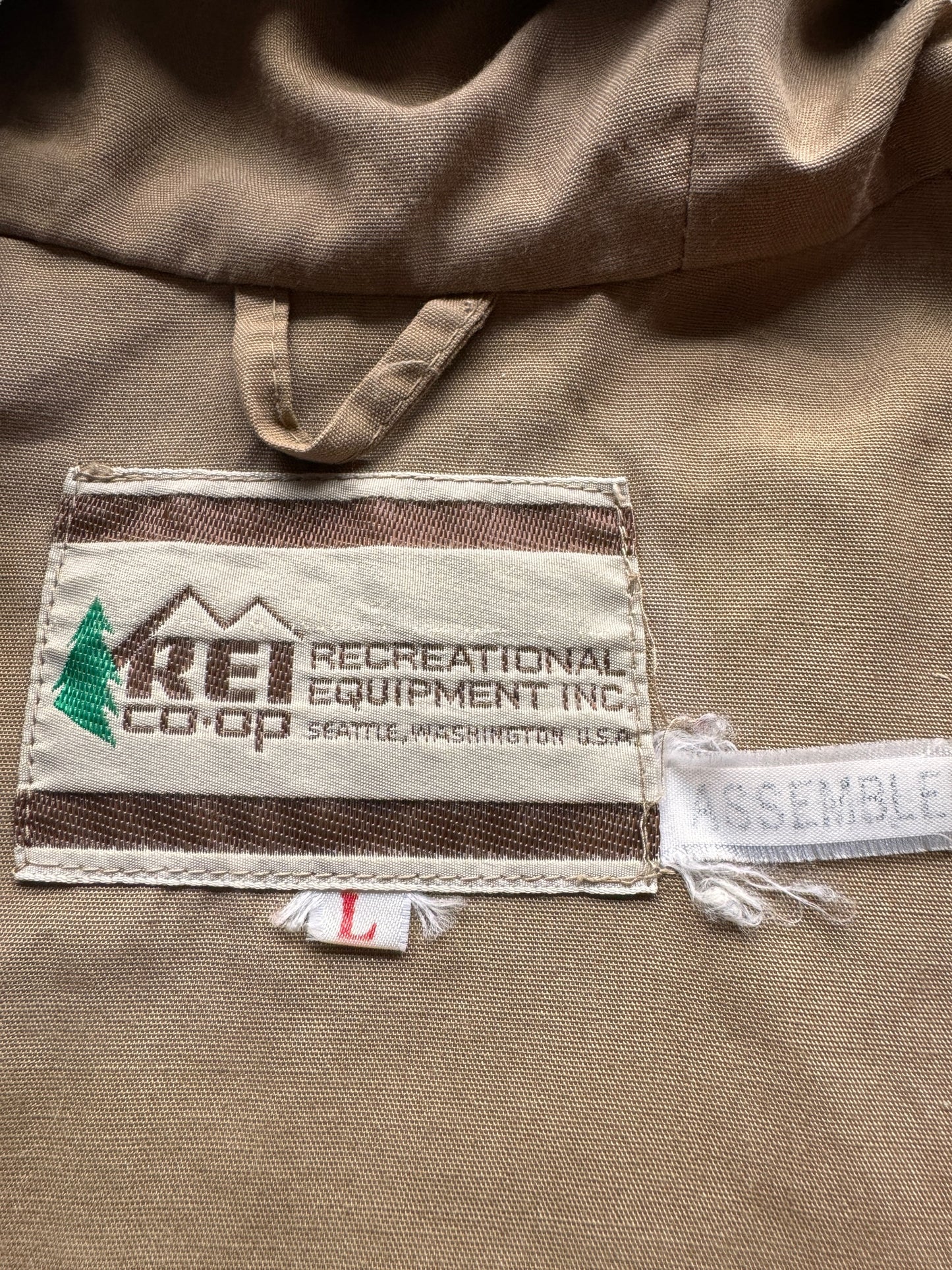 Tag on 70s REI Parka SZ L