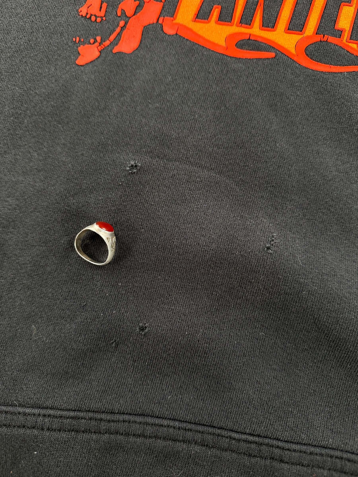 Small holes on front of Vintage 2002 Pantera Puff Print Hoodie SZ XL