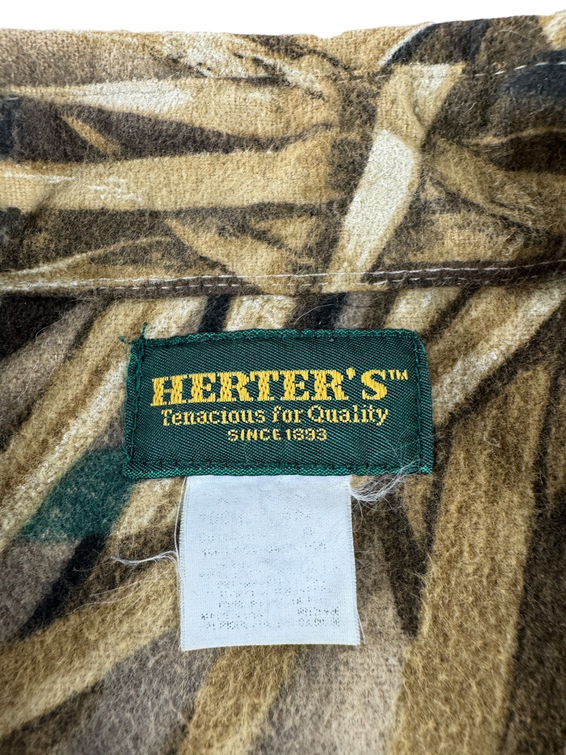 Label on Vintage Herter's Wetlands Camo Chamois Cloth Shirt SZ XXL