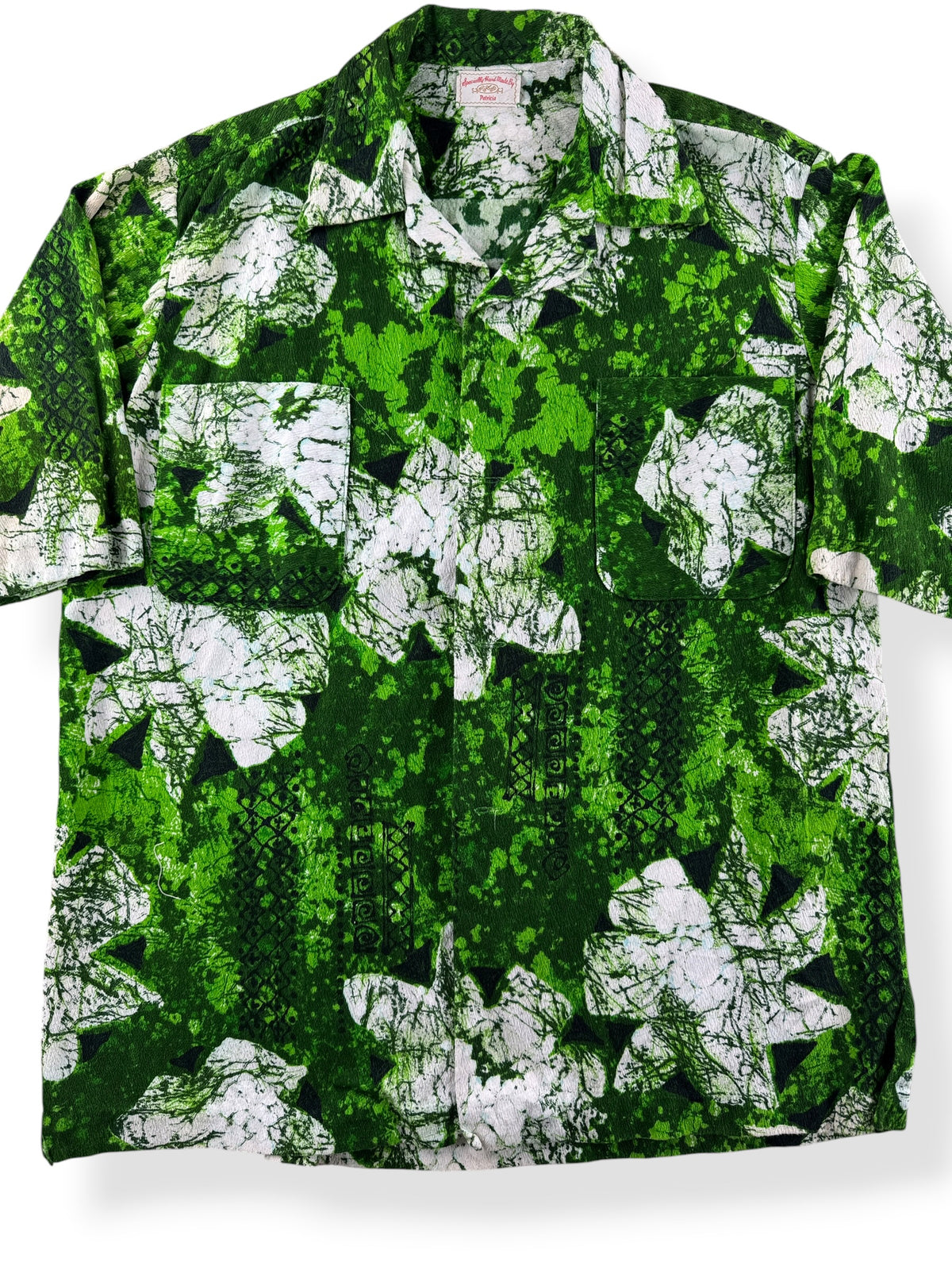 Close-up of Vintage Green Barkcloth Aloha Shirt SZ S/M - AS IS