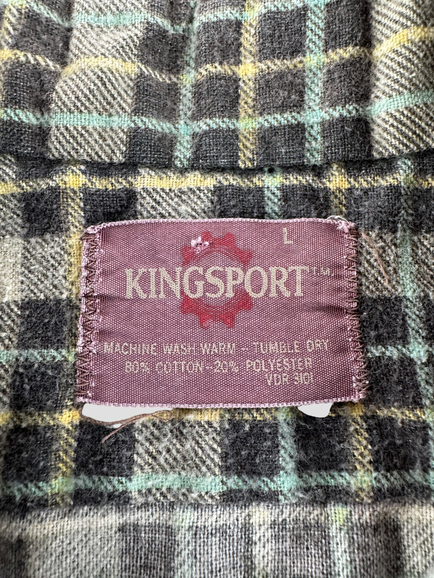 Label on Vintage Kingsport Cotton/Poly Flannel SZ L
