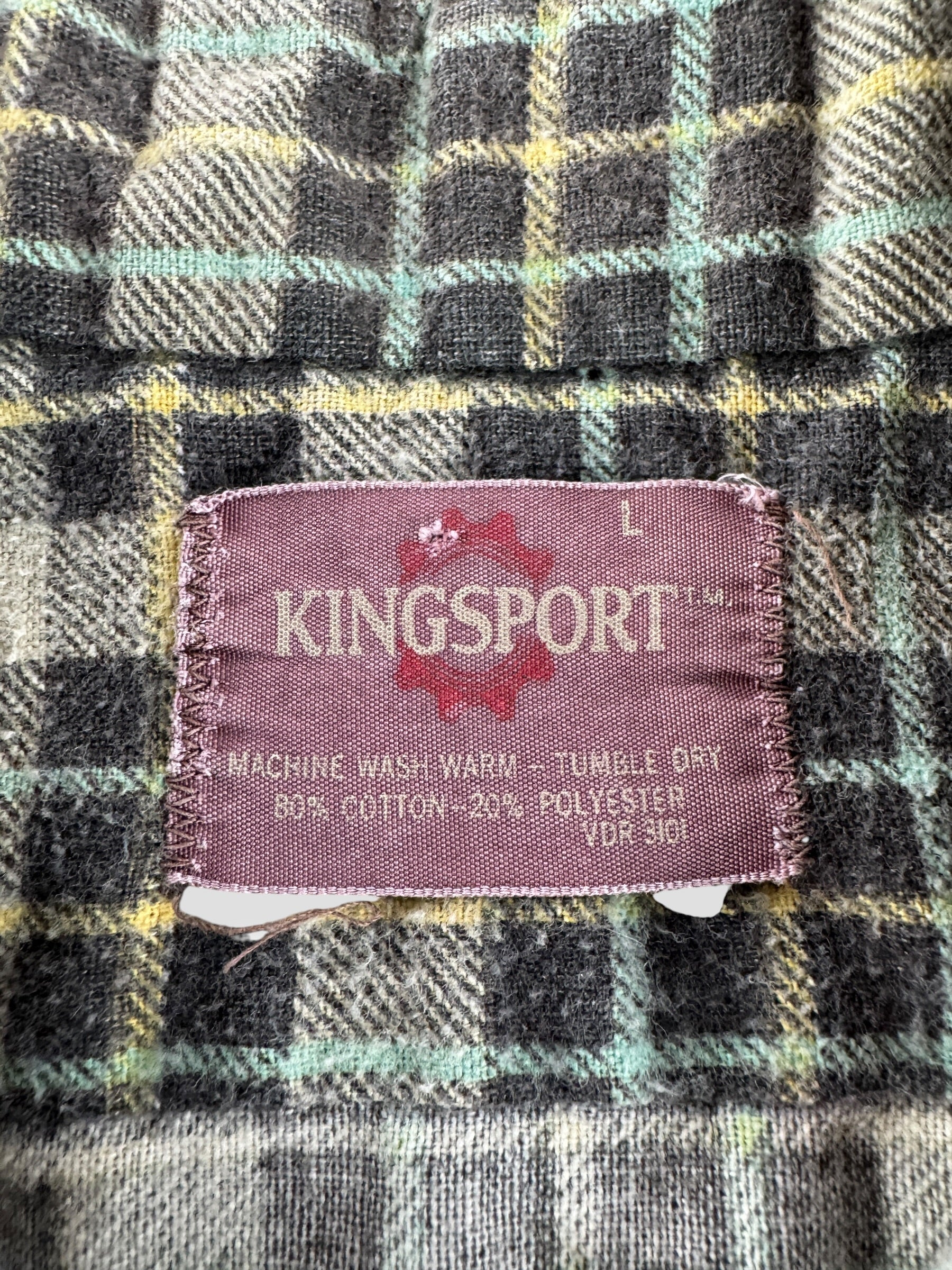Label on Vintage Kingsport Cotton/Poly Flannel SZ L