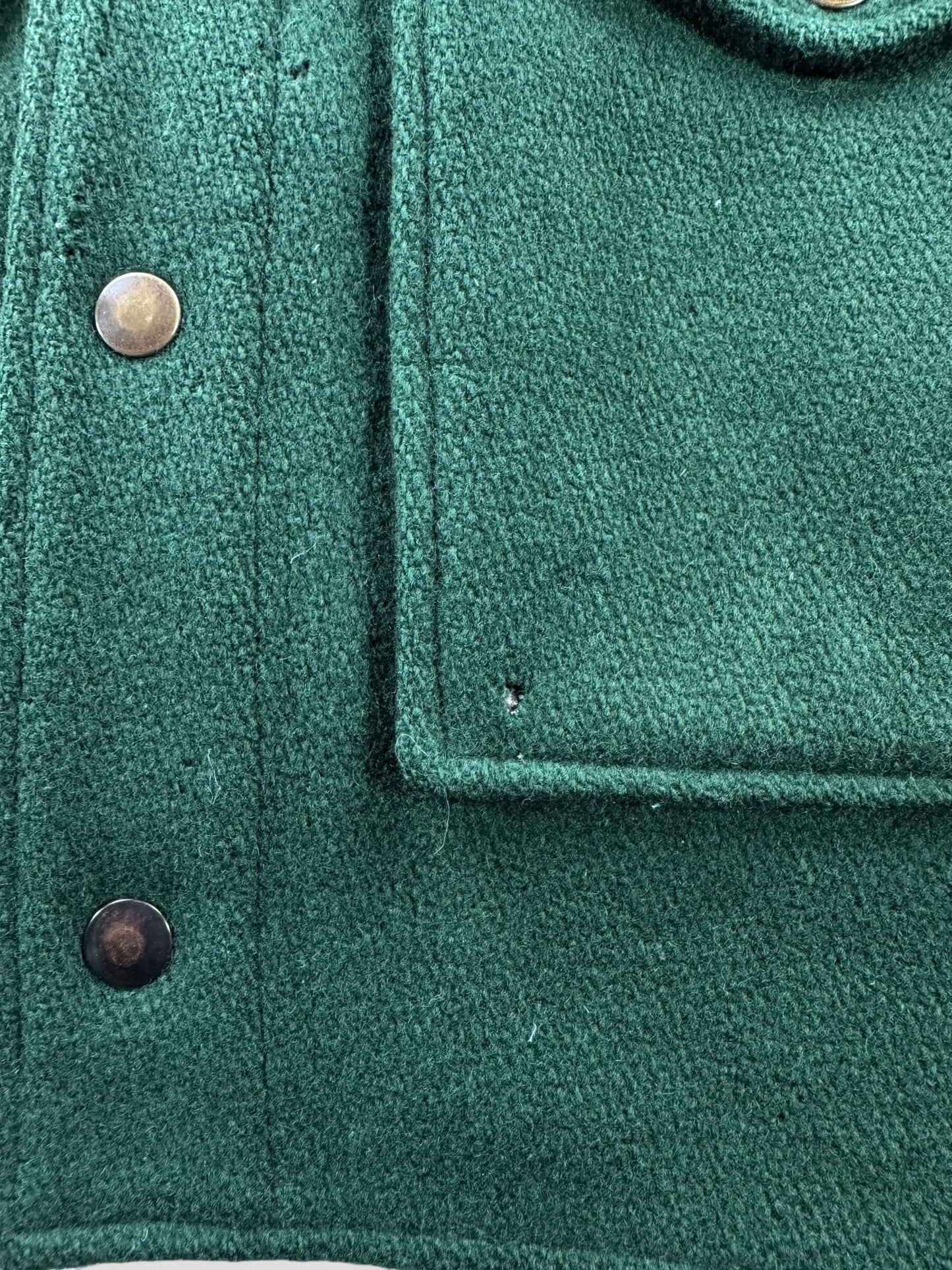 Hole on Pocket of Vintage Alaska Sportsman Green Cruiser Jacket SZ M