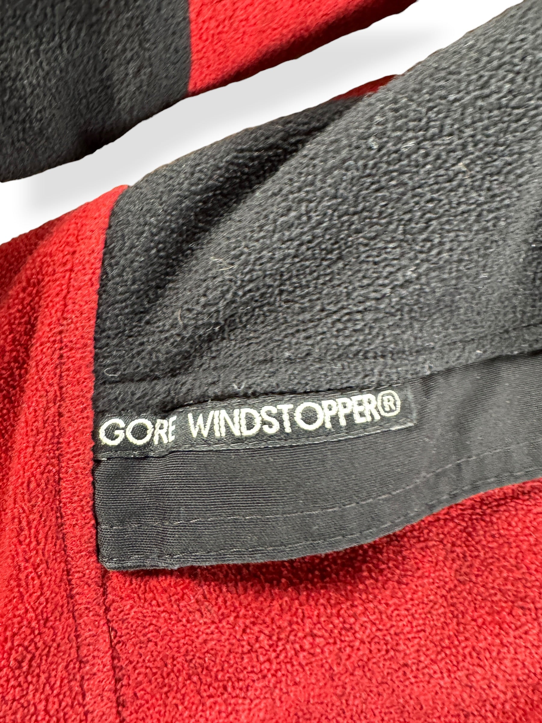 Label on Vintage Mountain Hardware Tech Fleece Jacket SZ L