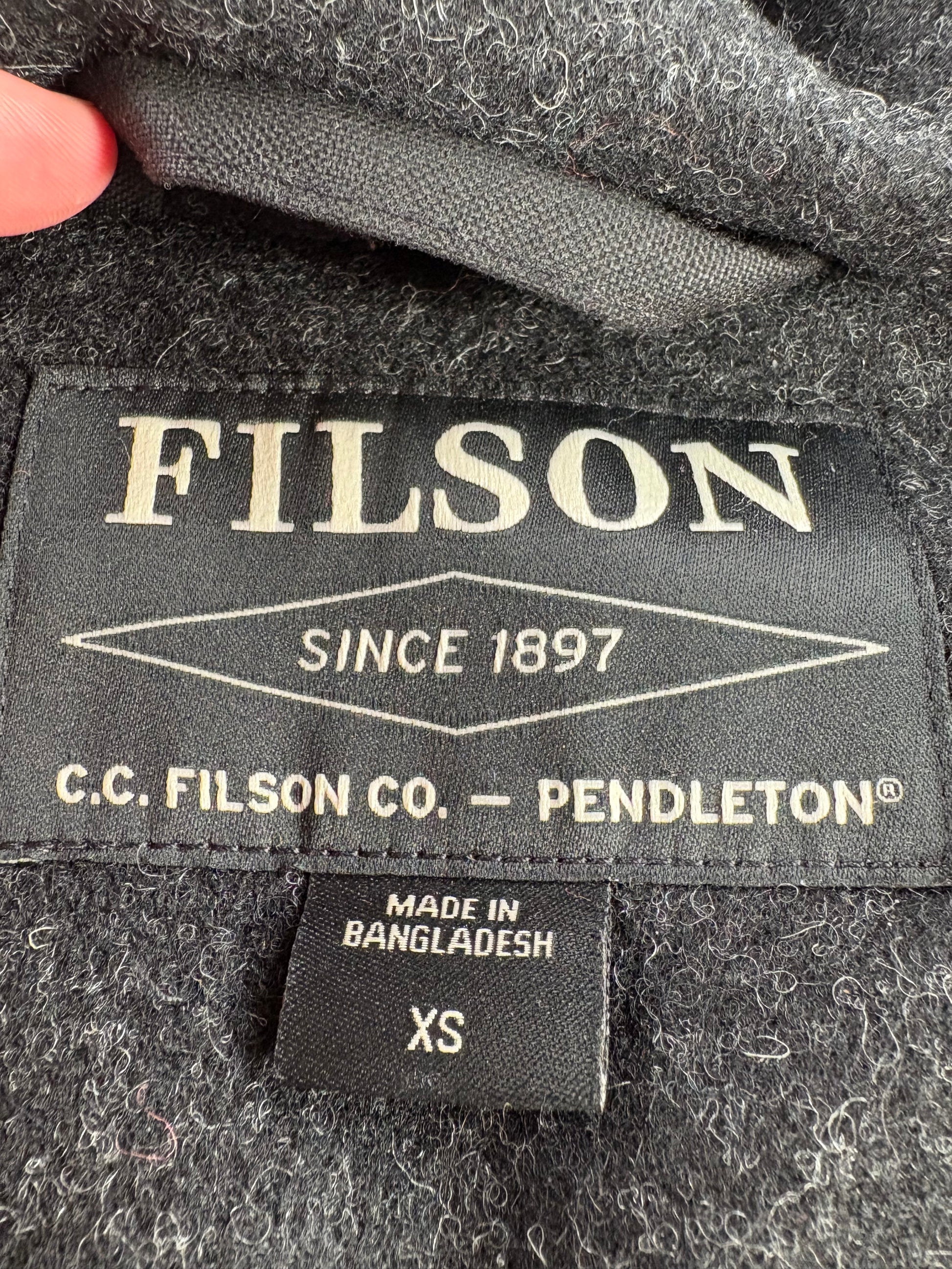 Tag on Modern Filson Charcoal Mackinaw Foul Weather Hoodie SZ XS