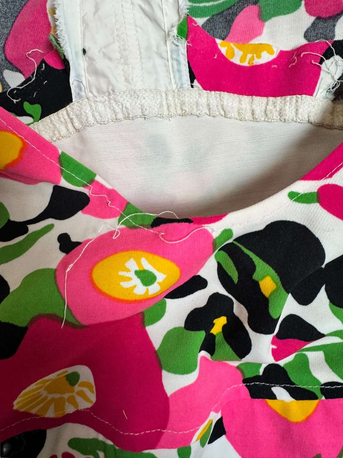 Loose thread 1960s Vibrant Floral Roxanne Bathing Suit S-L