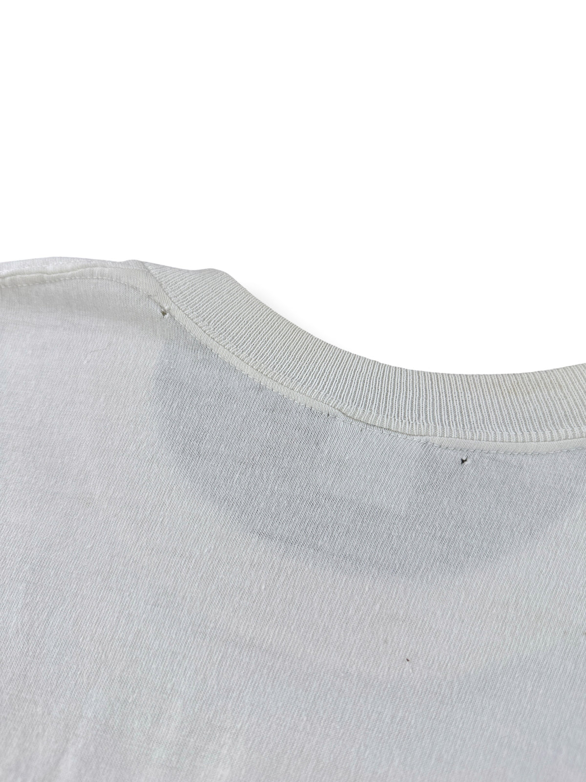 Small holes on collar of Vintage 60s Bob Hering Racing Tee SZ S