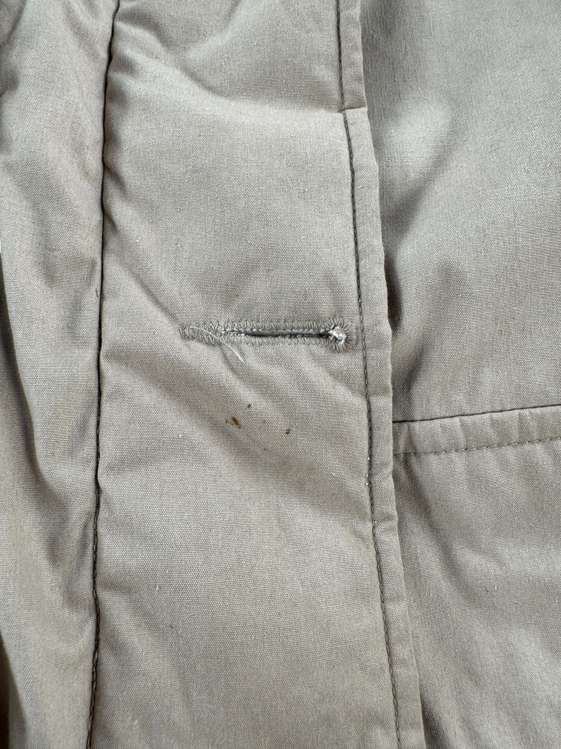 Stain on Vintage Eddie Bauer Coyote Fur Trimmed Polar Parka SZ M