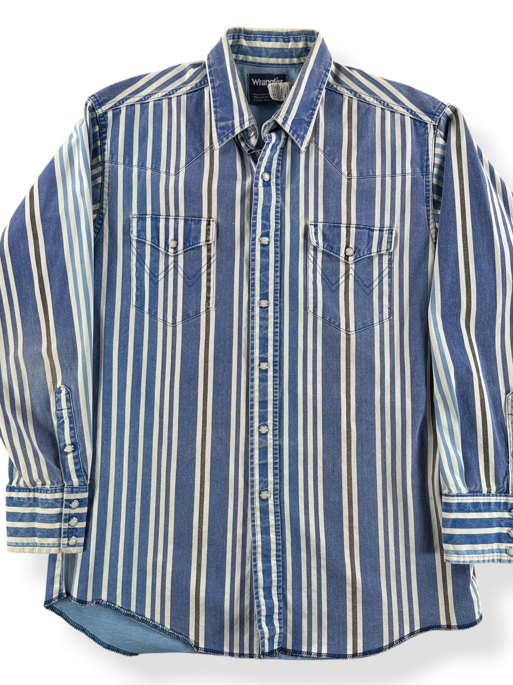 Front Close Up of Vintage Wrangler Brushpopper Shirt SZ 16x34 (Fits L)