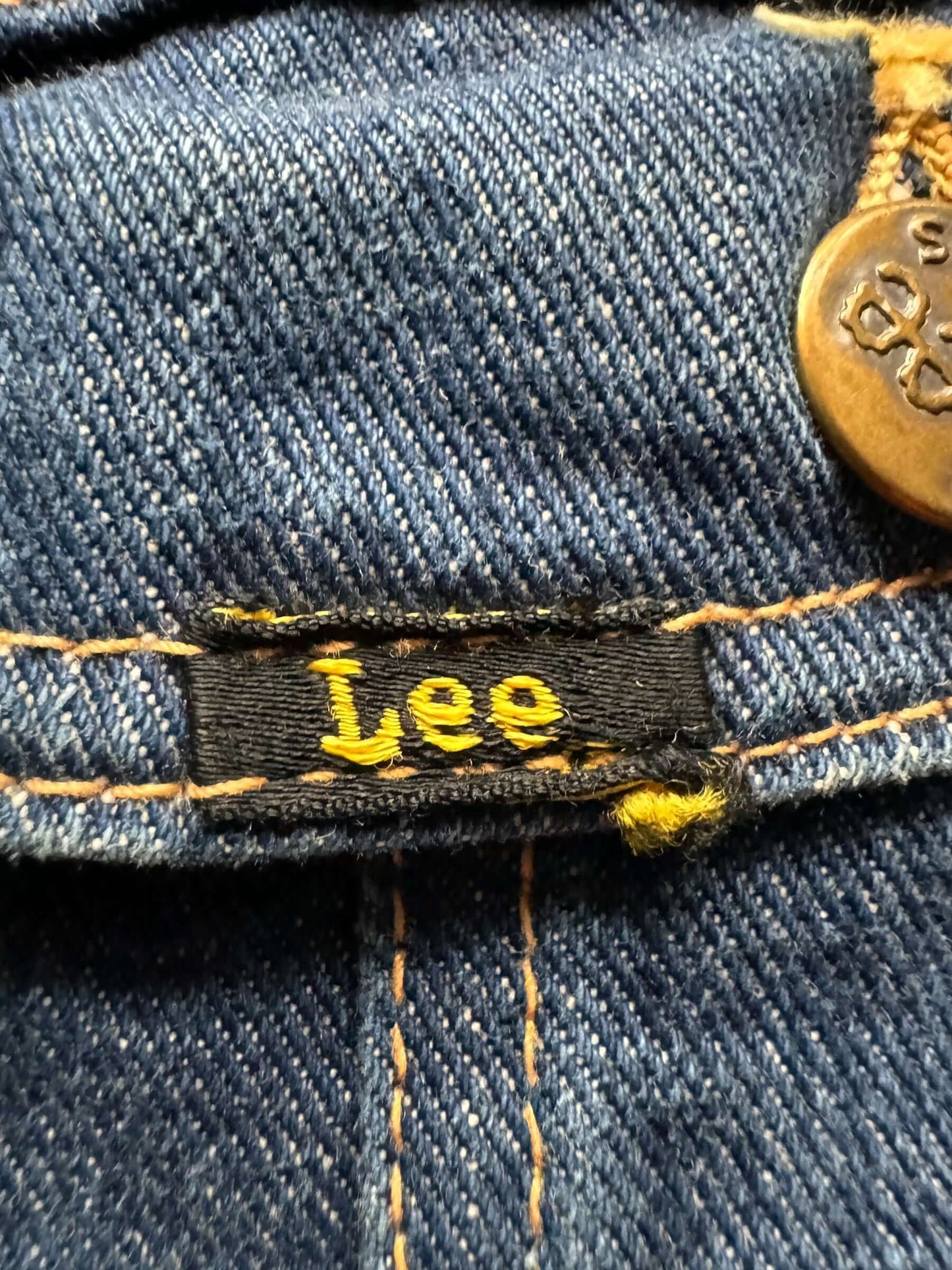 pocket label on Vintage Lee 101-J Jacket SZ 48 Long