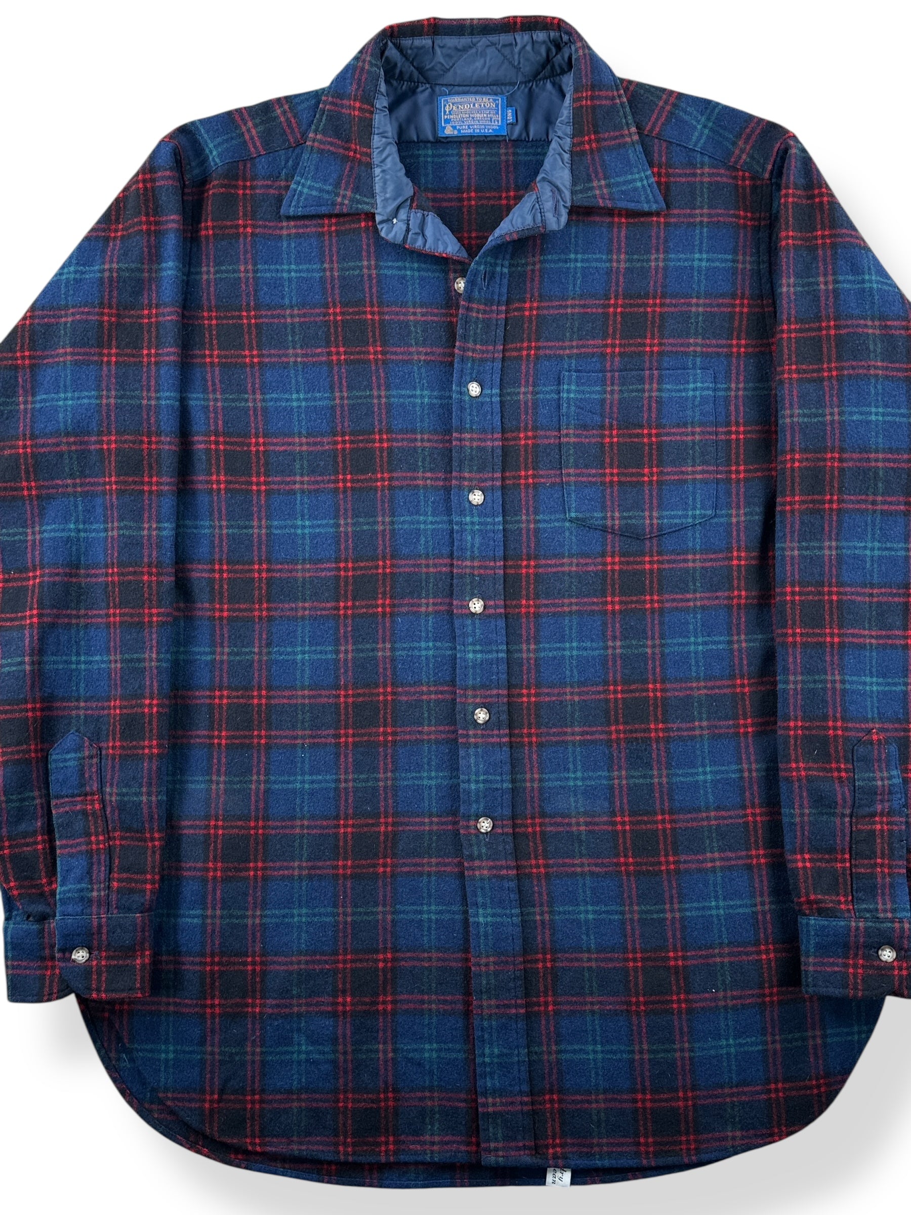 Front Close Up of Vintage Plaid Pendleton Wool Flannel SZ L