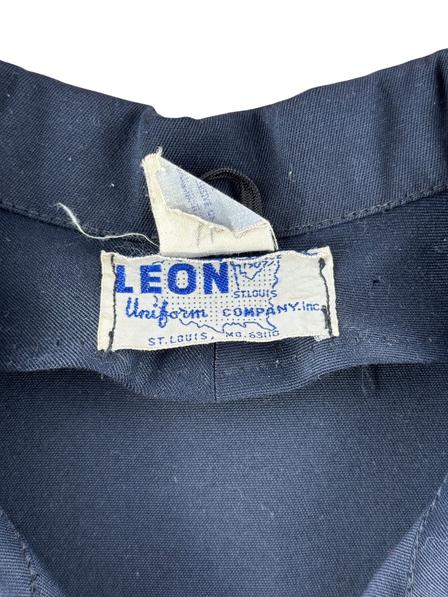 Brand tag on Vinage 1960s Leon Work Jacket SZ 44