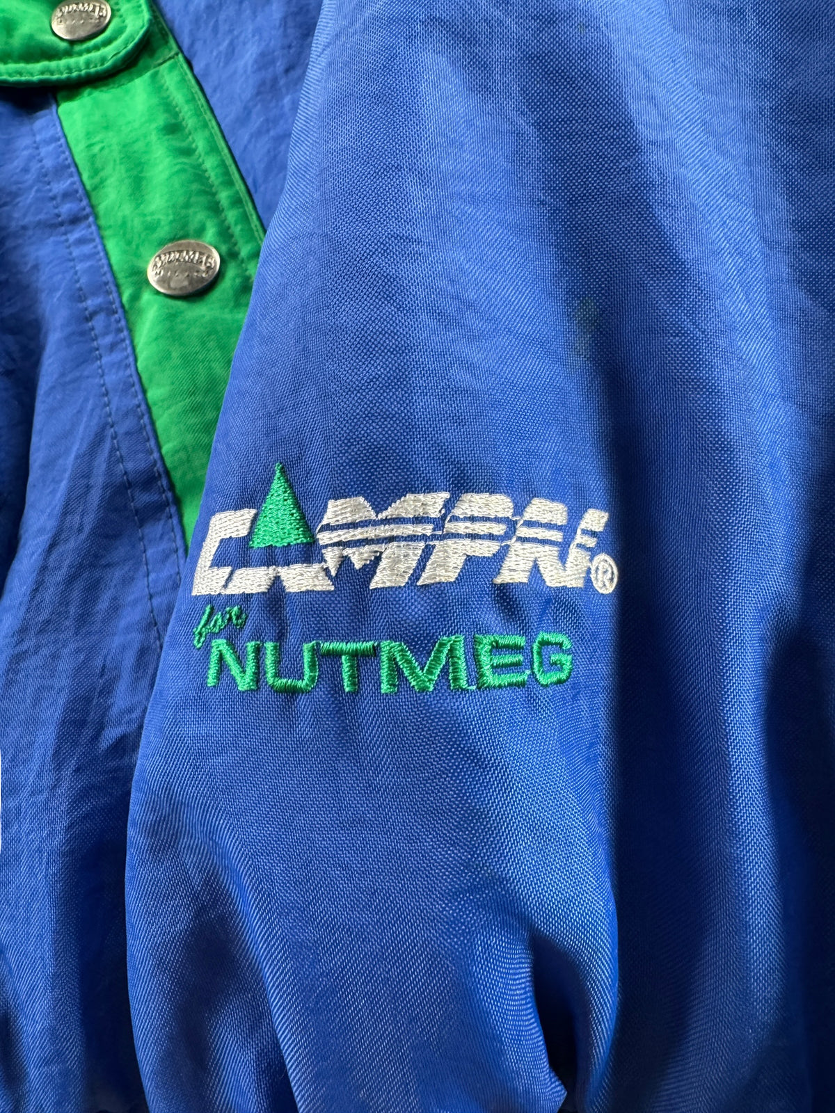 Company logo on Vintage Seattle Seahawks Pullover Jacket SZ L