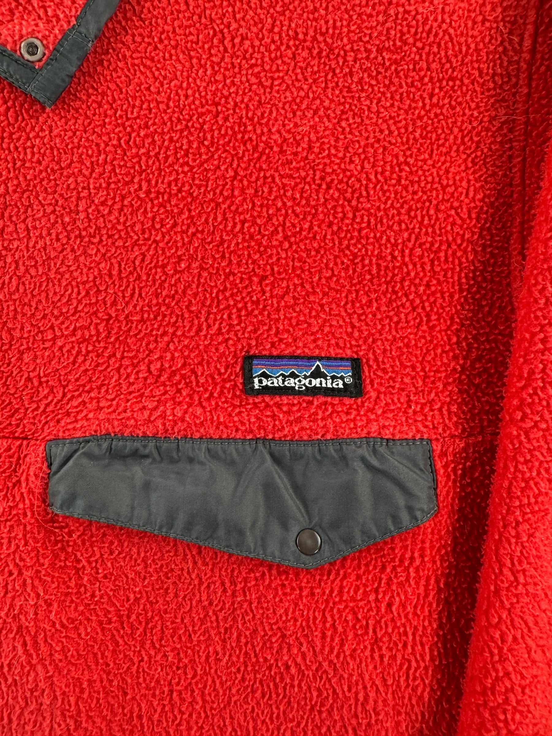Label on Vintage Red MIUSA Patagonia Synchilla SZ XL