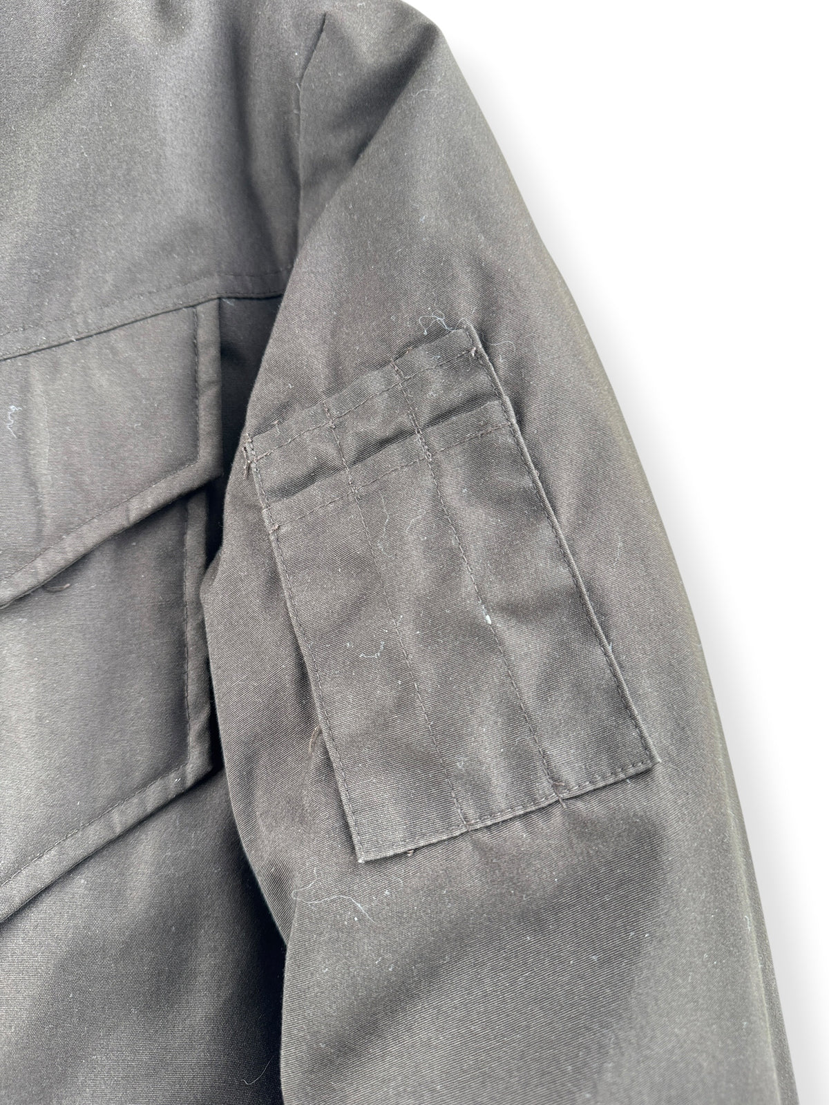 Pen pocket on sleeve of Vintage Reversible Brown Puffer Jacket SZ M