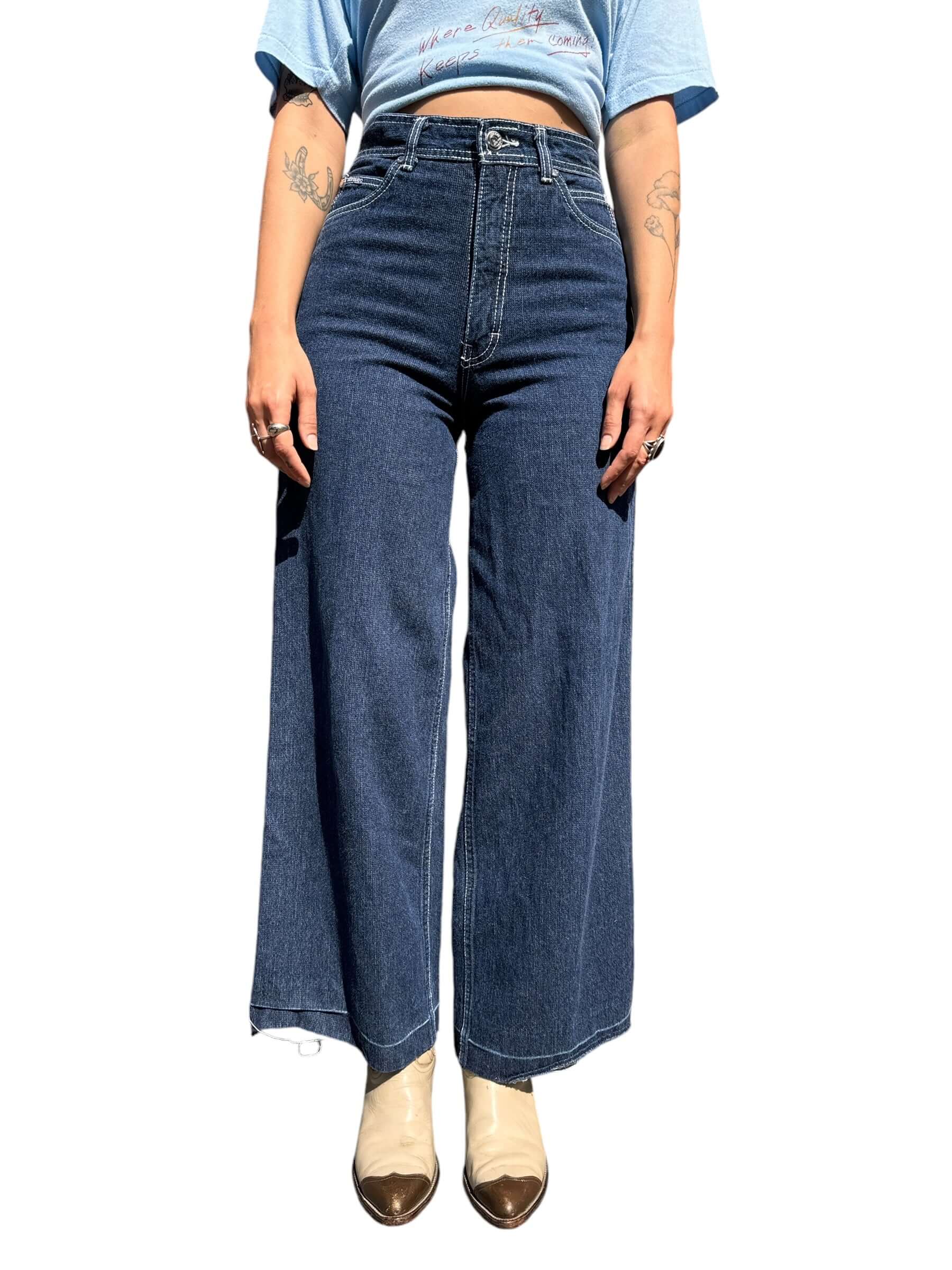 Front view of Vintage 70s Desperado Wide Leg Jeans W28