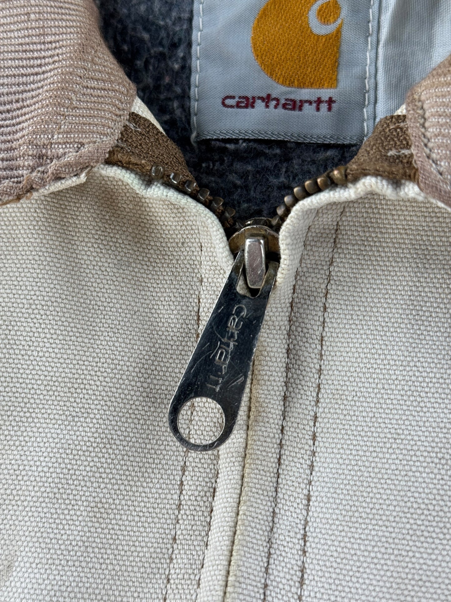 Zipper on Vintage 90’s Carhartt Faded Tan Detroit Jacket SZ XL