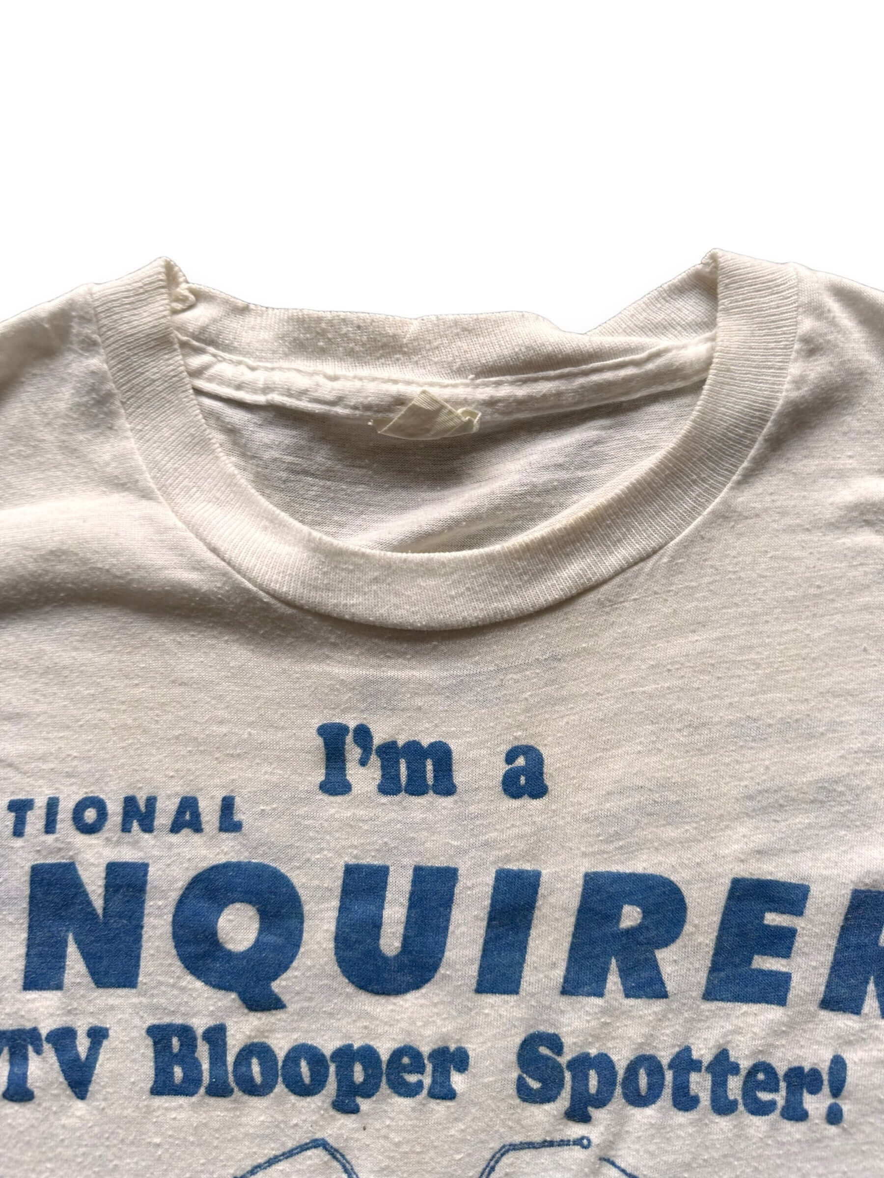 collar on Vintage Paint Splattered National Inquirer Tee SZ M