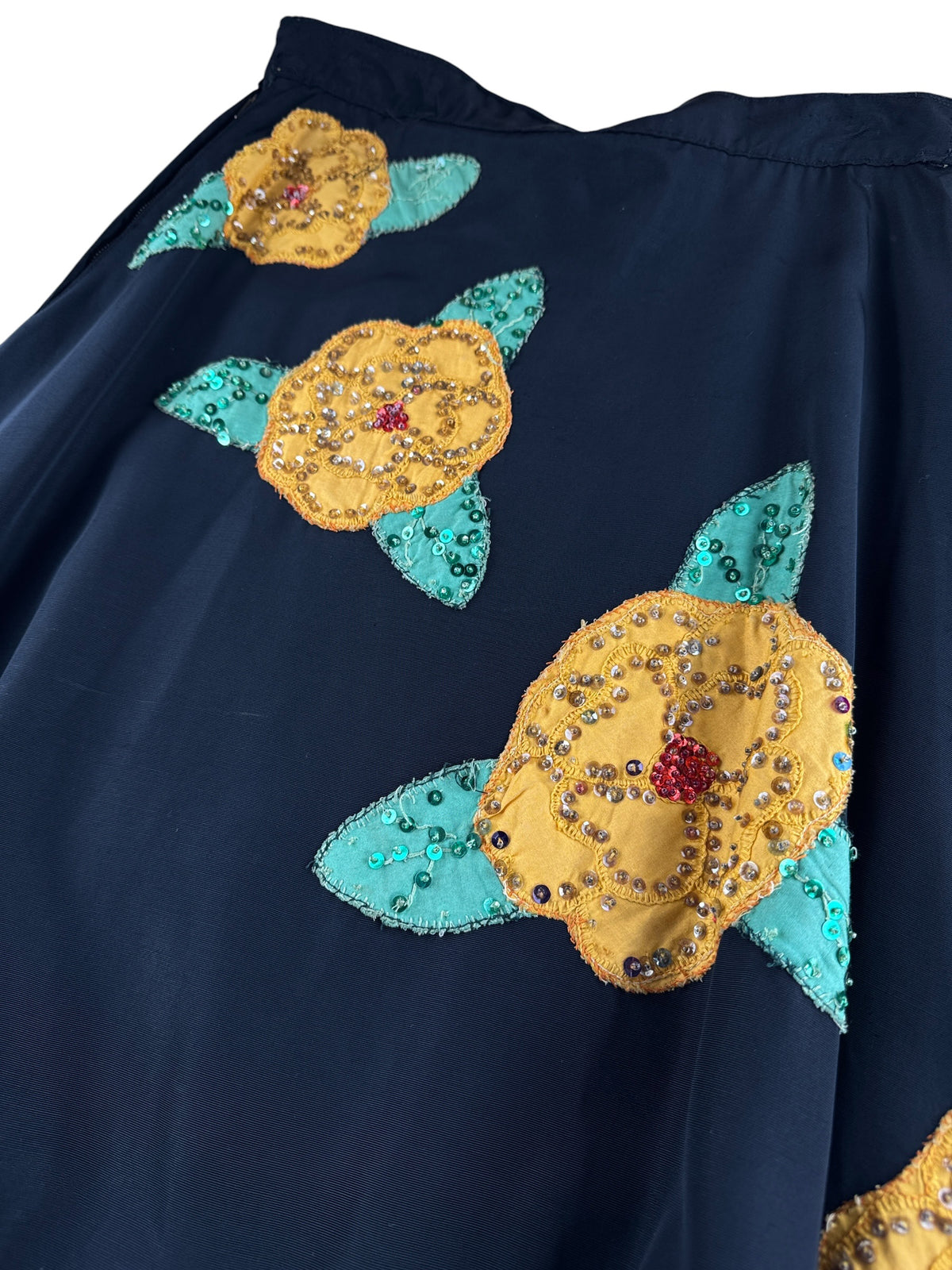 Embroidered flowers on back of Vintage 1940s-50s Embroidered Skirt W29