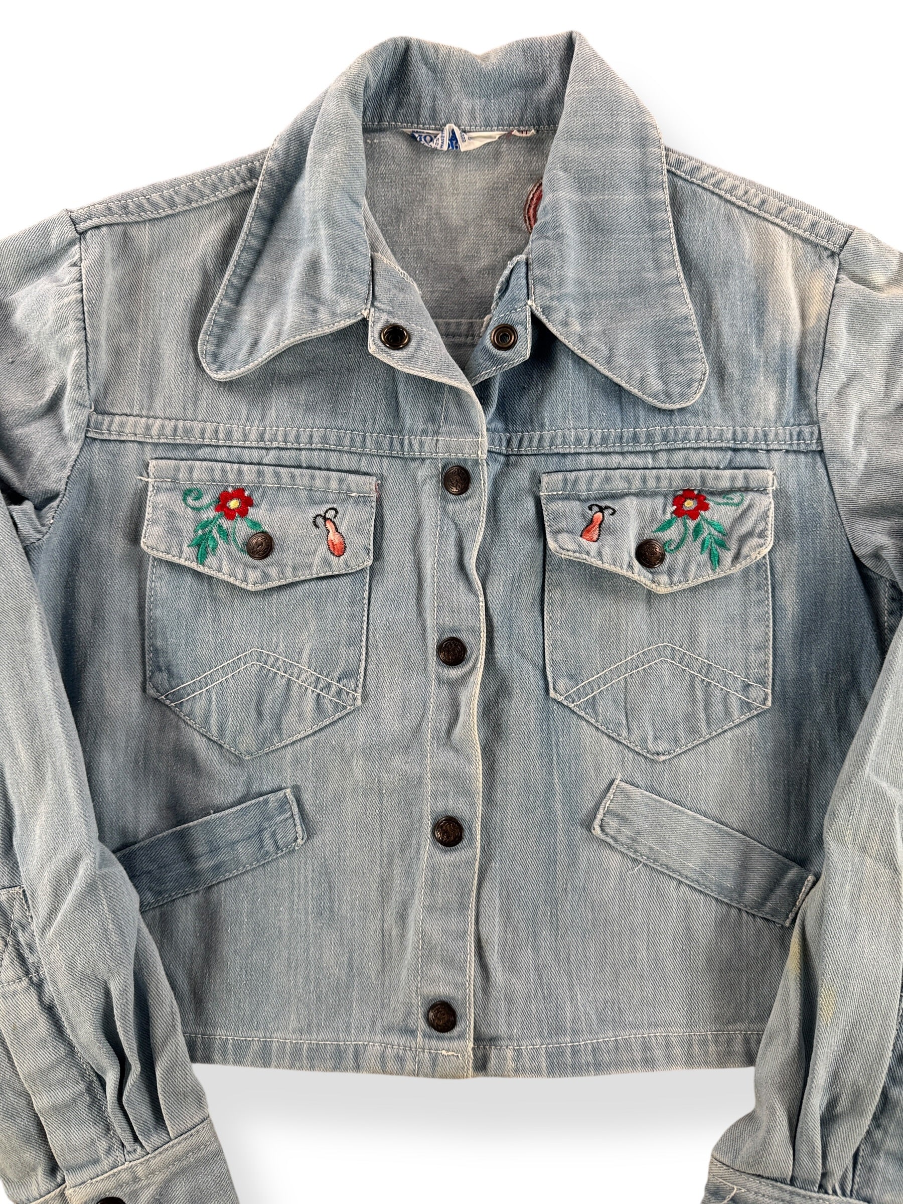 Front Close Up of Vintage Denim Petite Trucker w/ Embroidery SZ XS