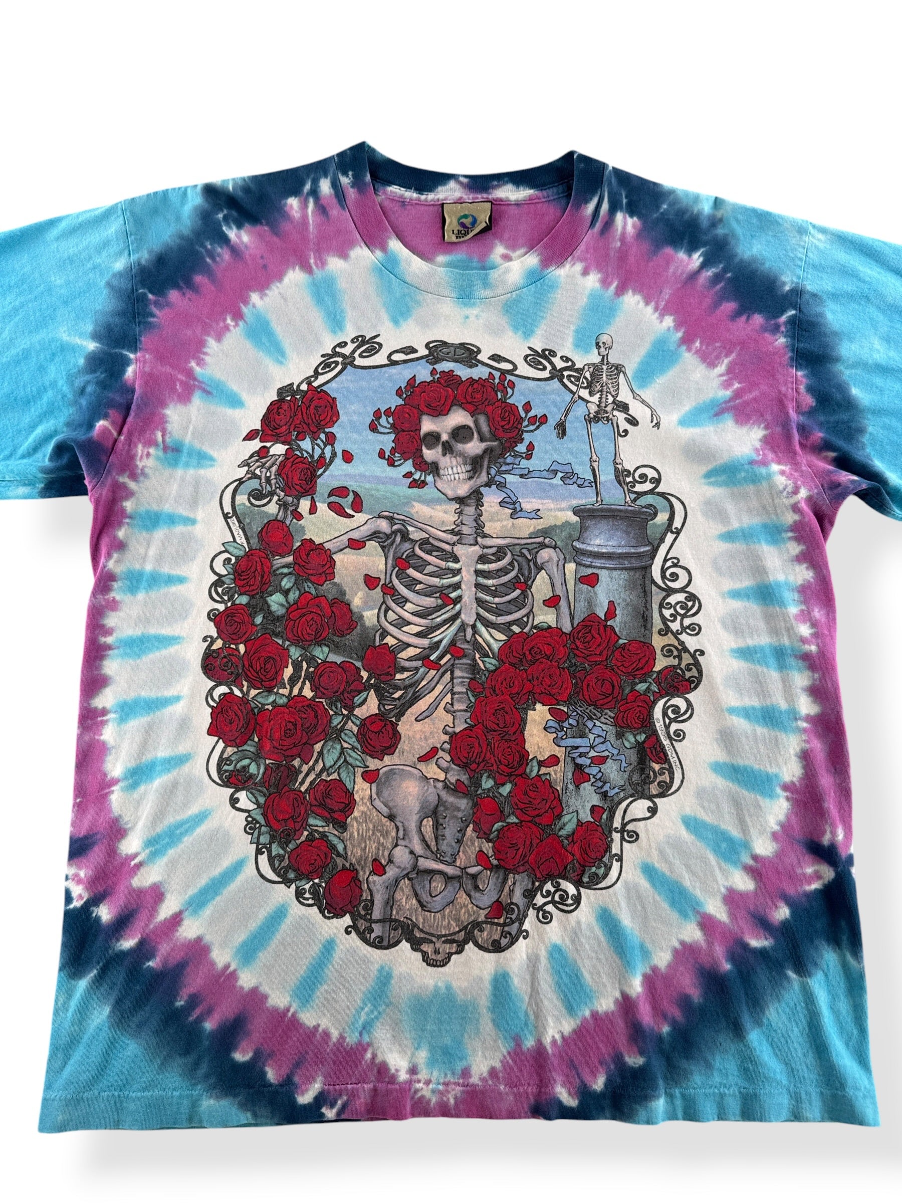 Close-up of Vintage Liquid Blue Grateful Dead 30 Years Bertha Tee SZ L