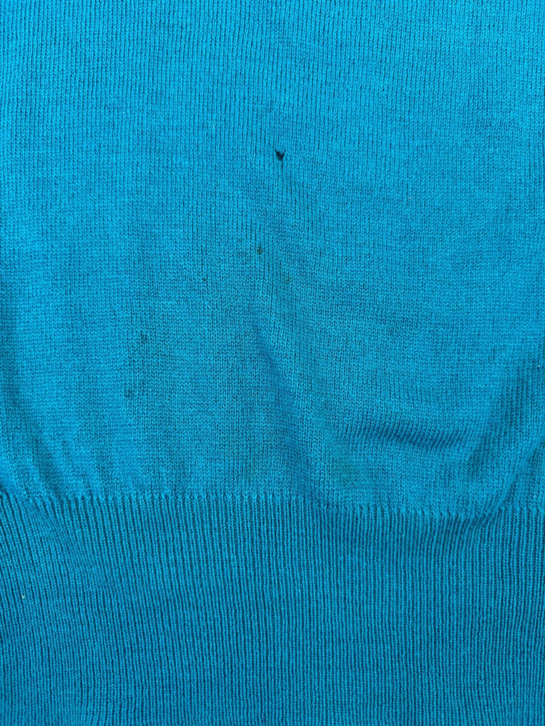 Hole and stains of 1950s Jantzen Sweater M