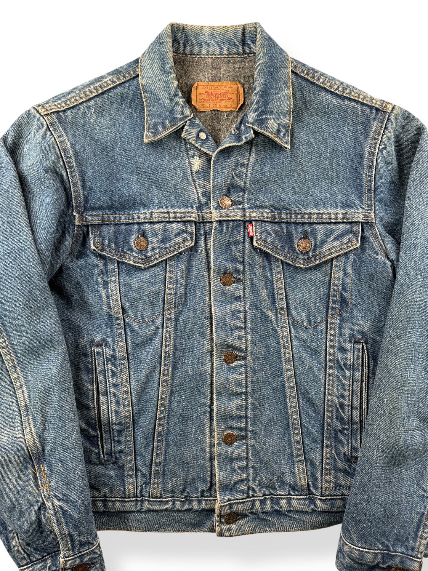 Front Close Up of Vintage Levis 4-Pocket Blanket Lined Trucker Jacket SZ 38
