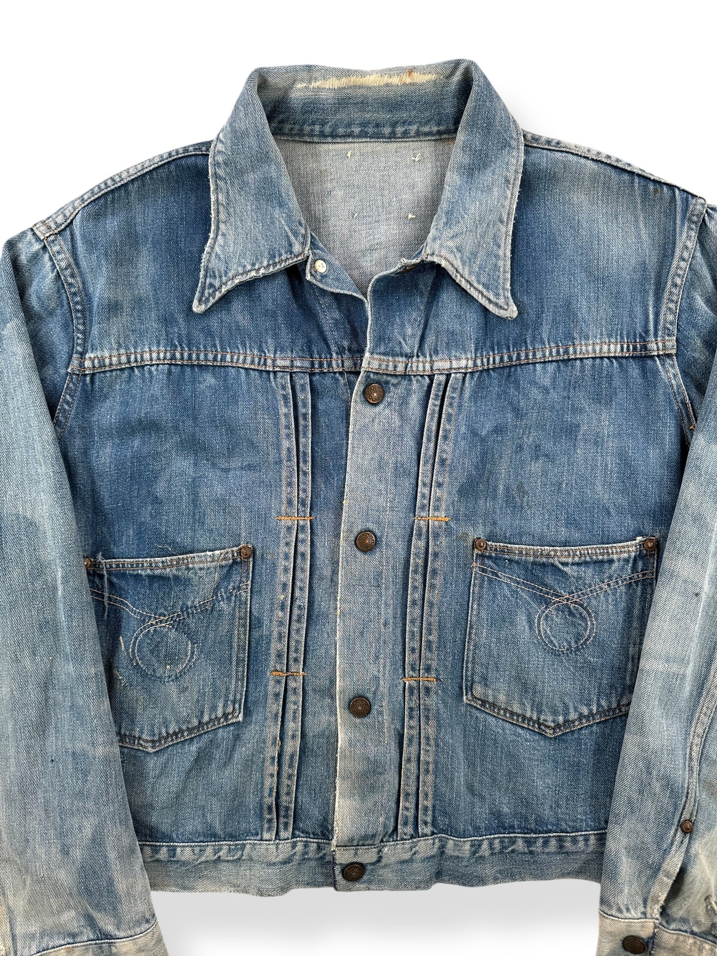 Front Close Up of Vintage Montgomery Ward Pleated Denim Jacket SZ L