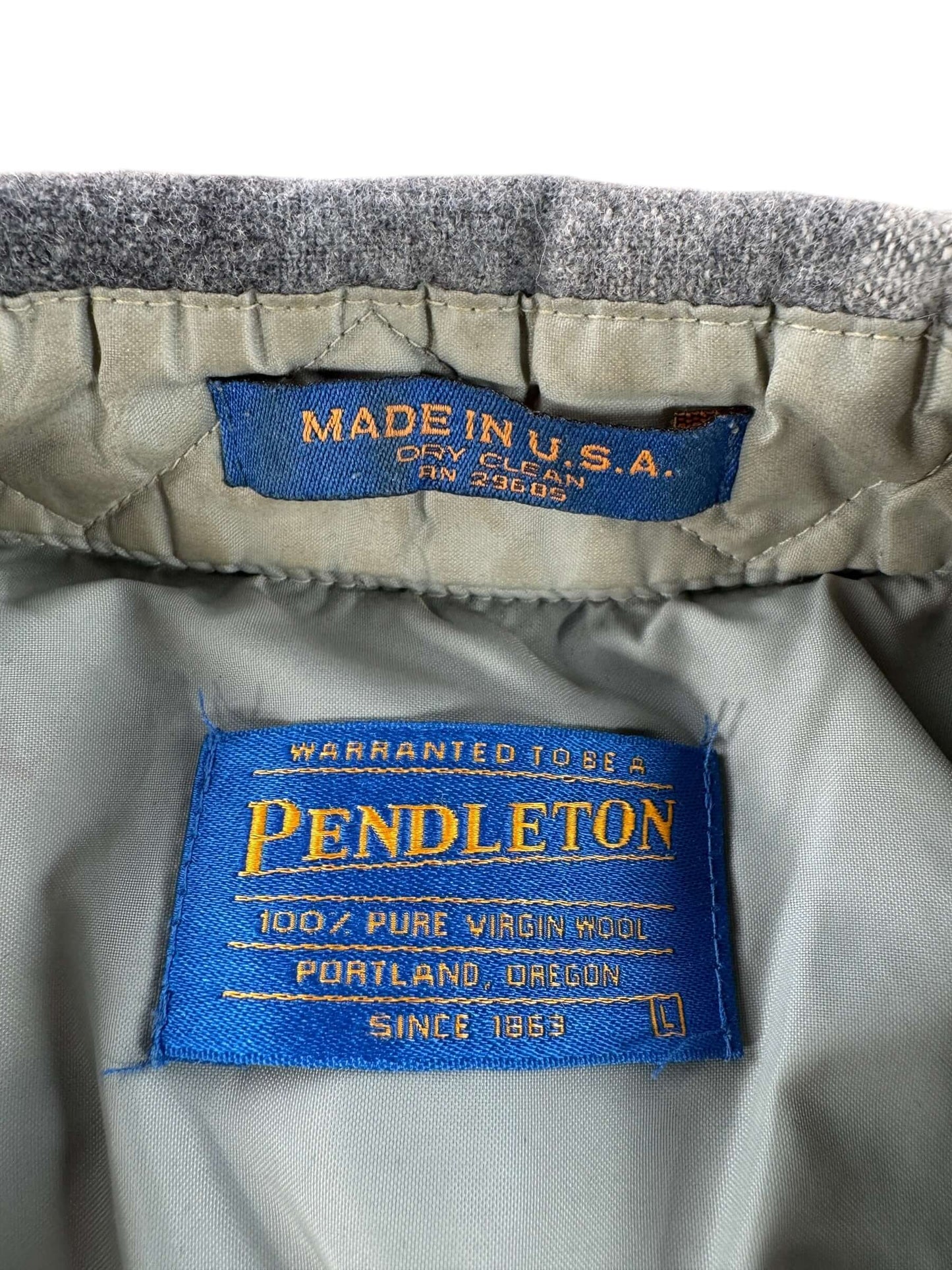 Label on Vintage Grey & Green Pendleton Flannel SZ L - AS IS