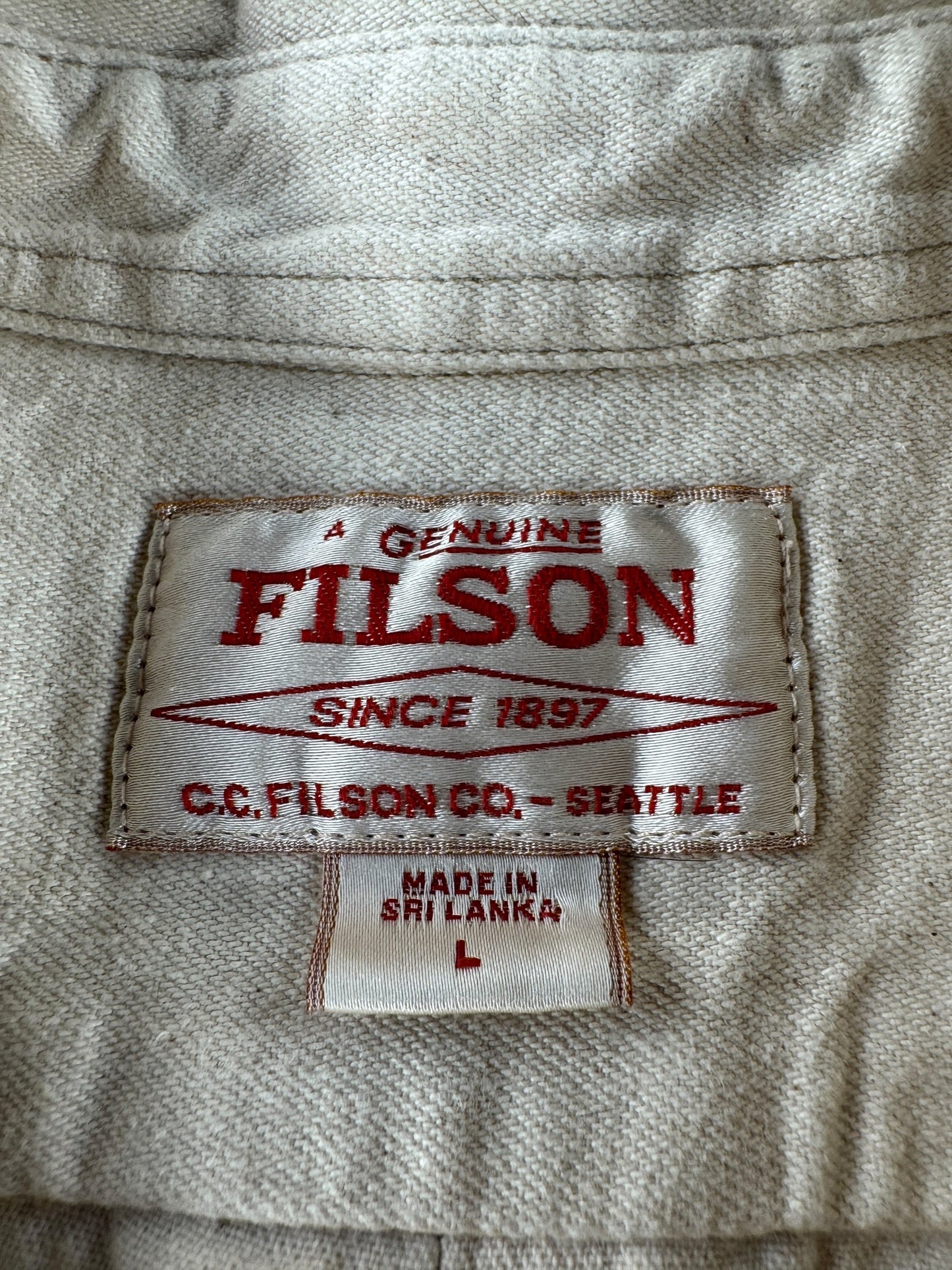 Label on Filson Natural Twill Guide Shirt SZ L