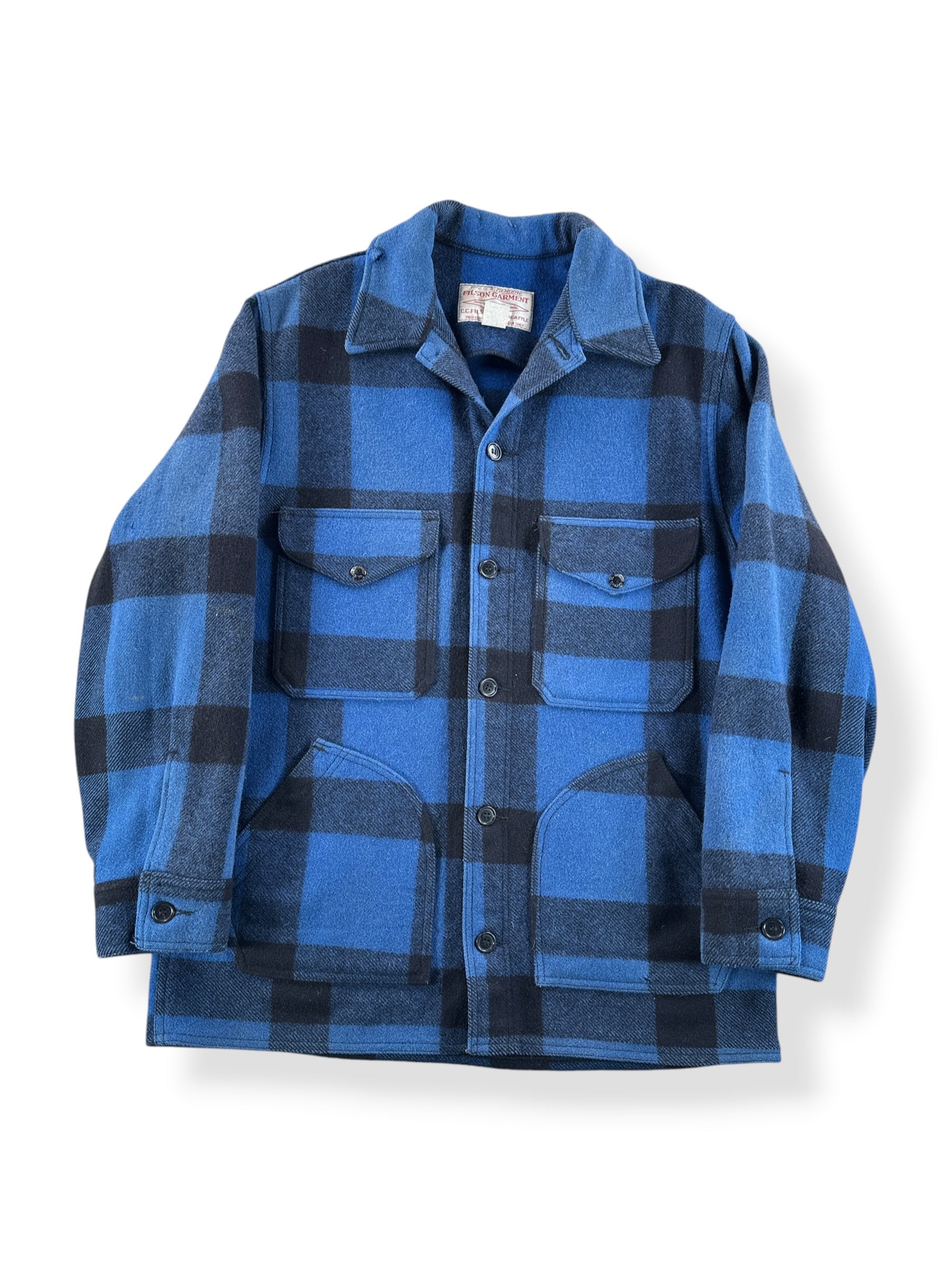 Front of Vintage Cobalt Blue Filson Hunting Mackinaw Jacket SZ L