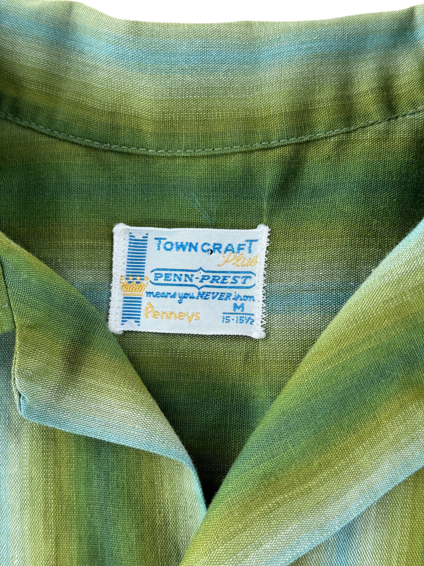 Tag on Vintage Towncraft Ombre Stripe Loop Collar Shirt SZ M