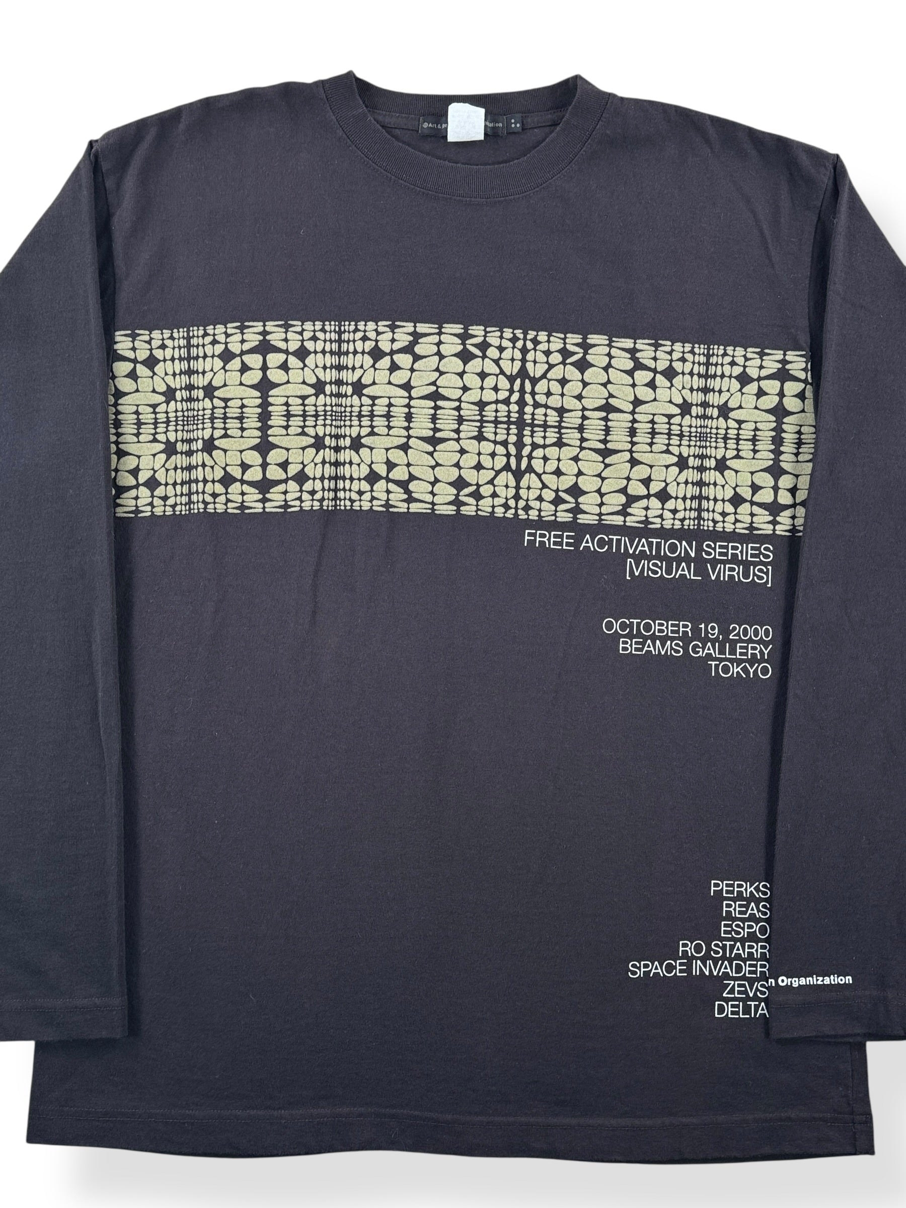 Front Close Up of Vintage Beams Gallery Long Sleeve Art Tee SZ L