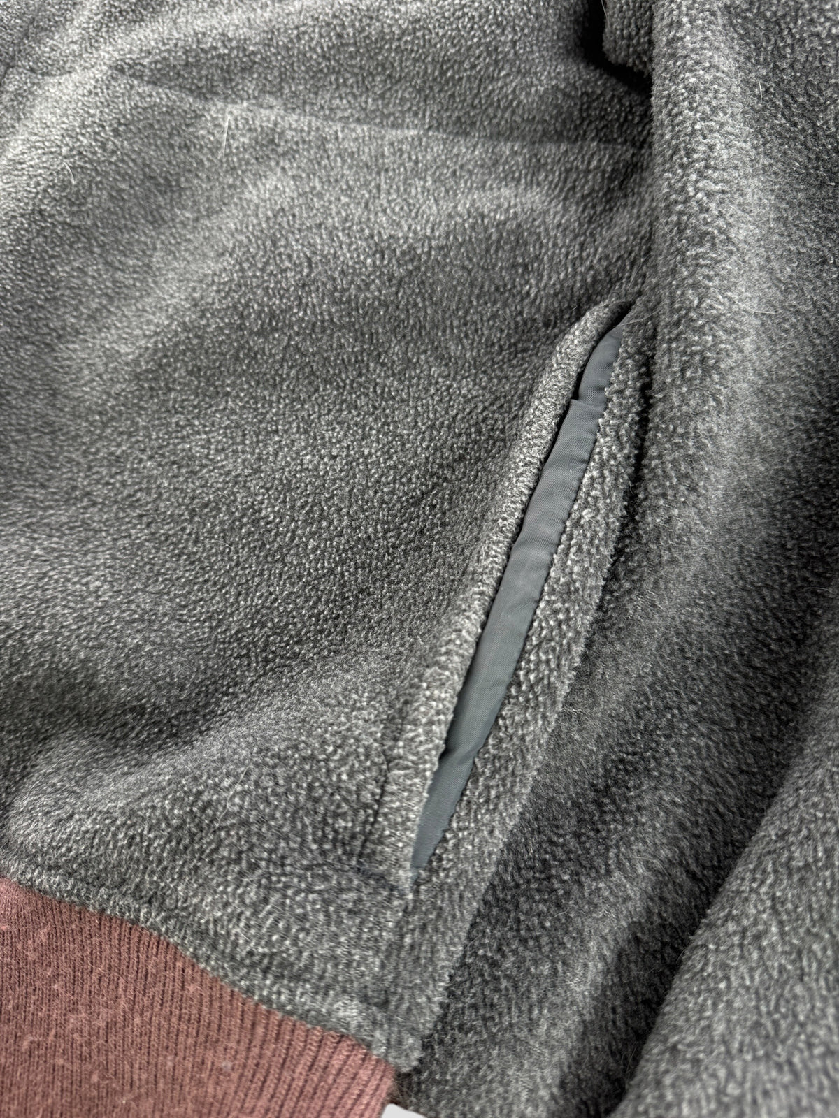 Pockets on Vintage Woolrich Grey Zip Up Fleece SZ L