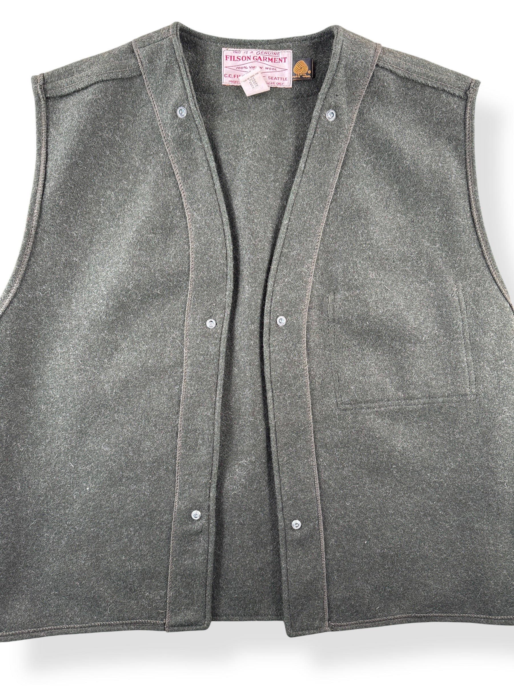 Front Close Up of Vintage Filson Wool Snap Liner SZ 44