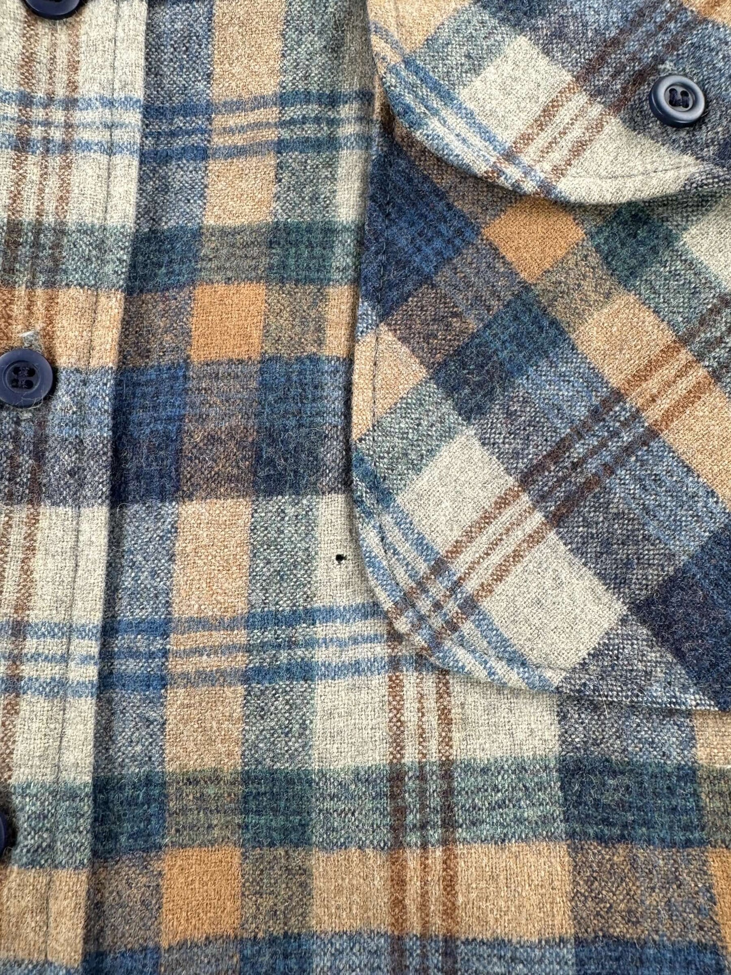 Hole on Vintage Pendleton Flannel Shirt SZ L