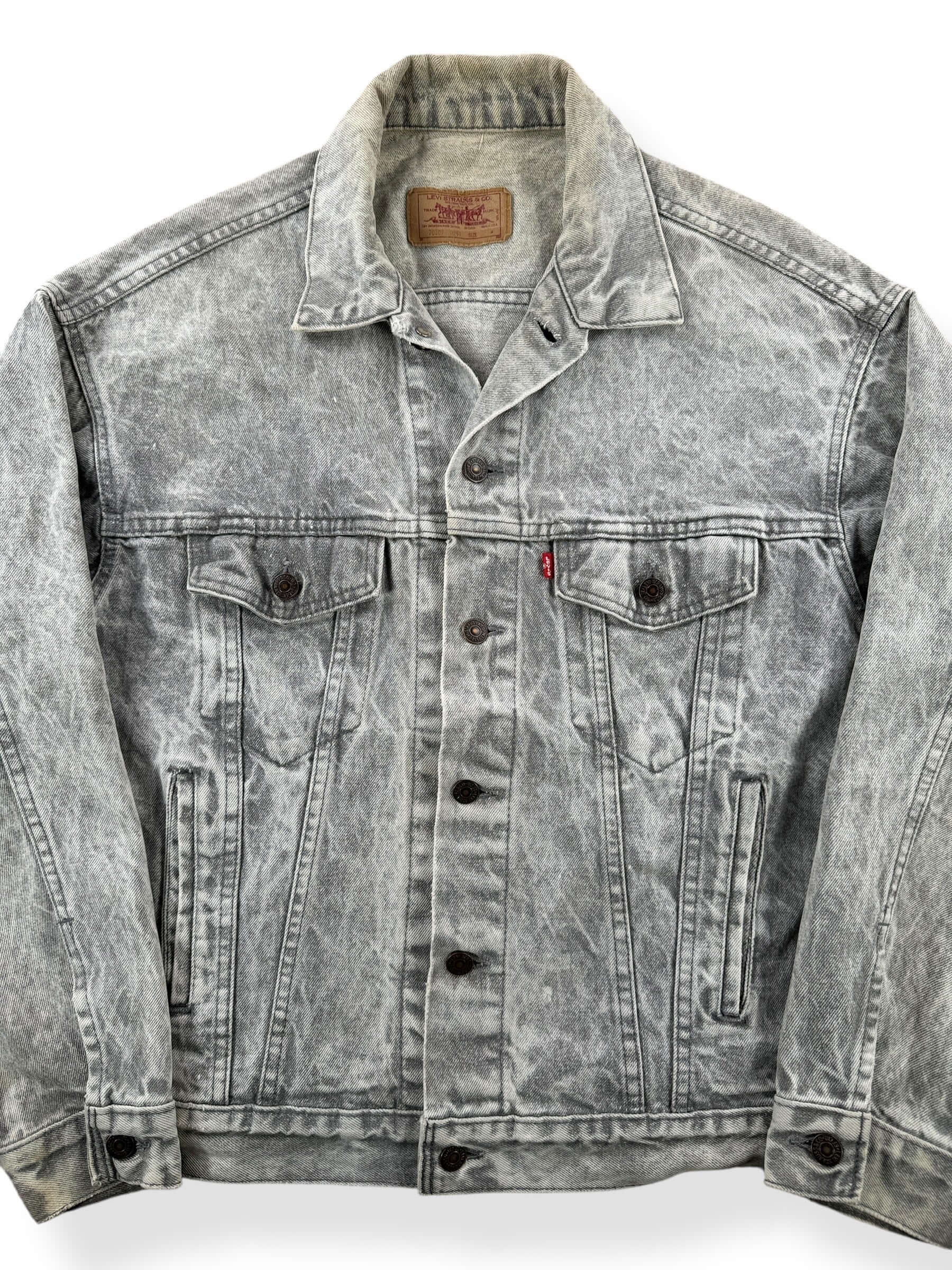 Front Close Up of Vintage 1987 Levis Grey Acid Washed Jacket SZ M