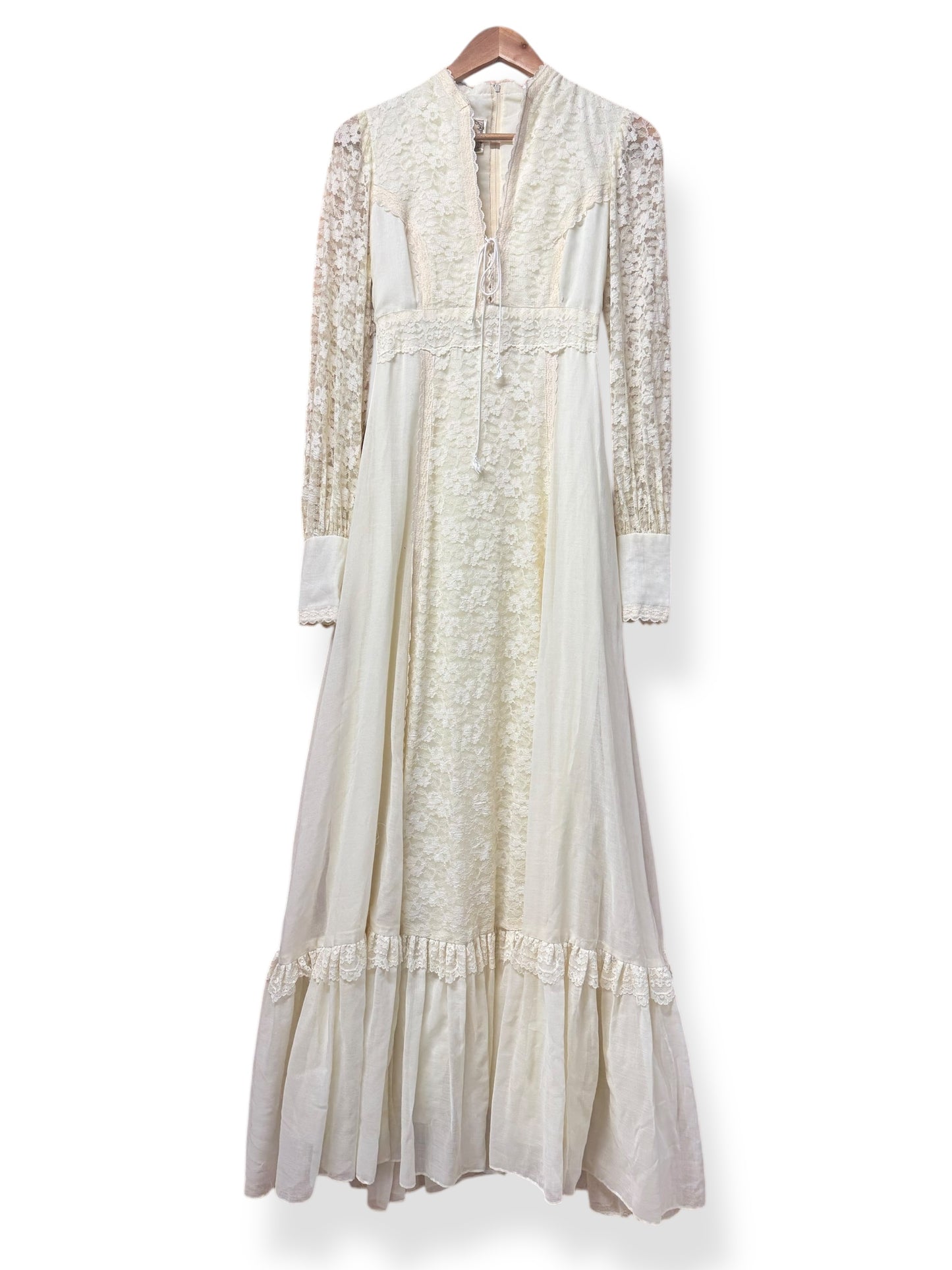 Front view of 1970s Gunne Sax Lace Dress M