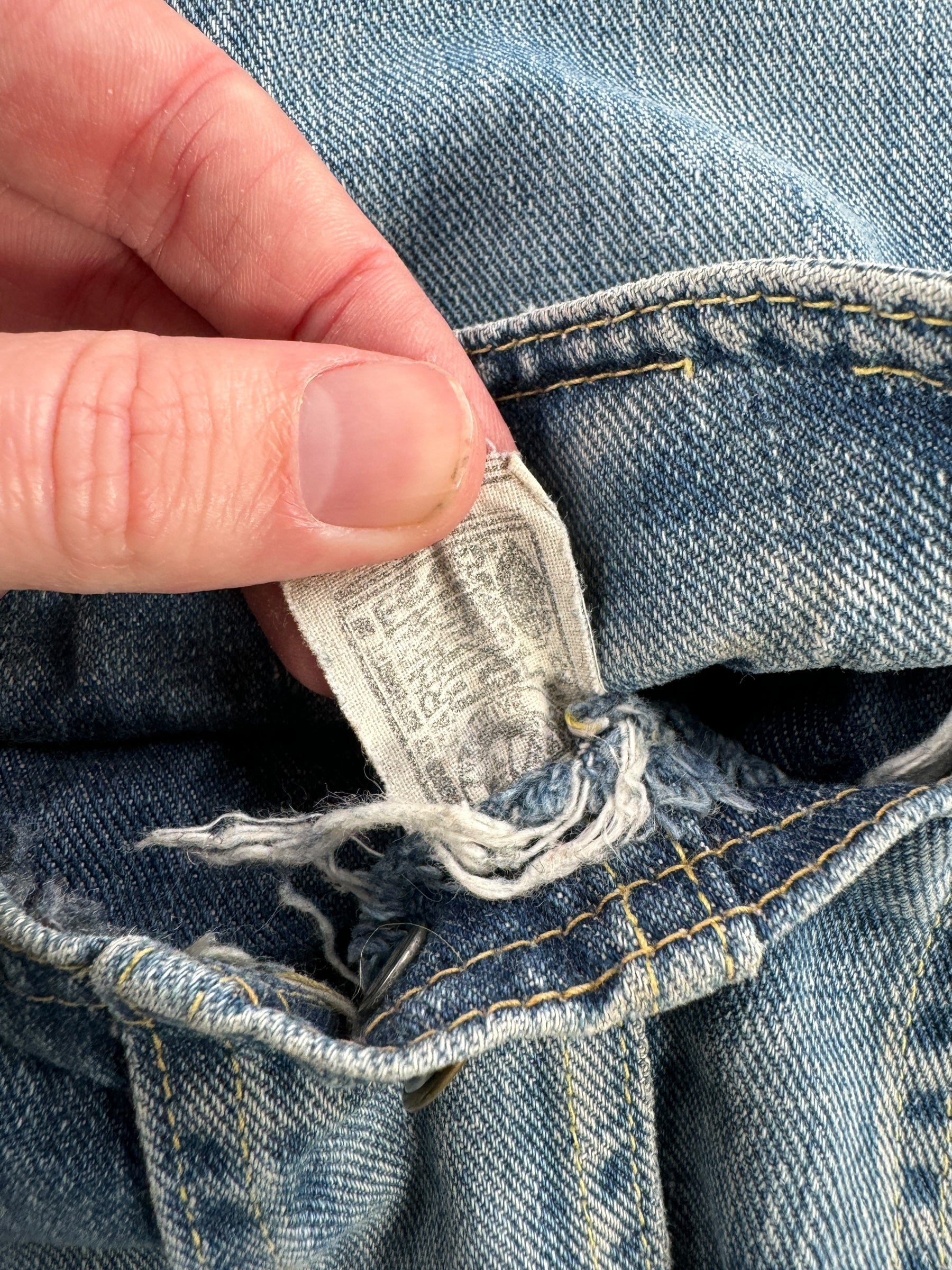 Tag on Vintage Lee Union Made Storm Rider SZ 42