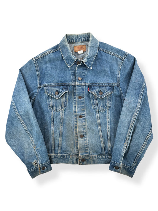 Front of Vintage Levis 2 Pocket 70505 Jacket SZ 48