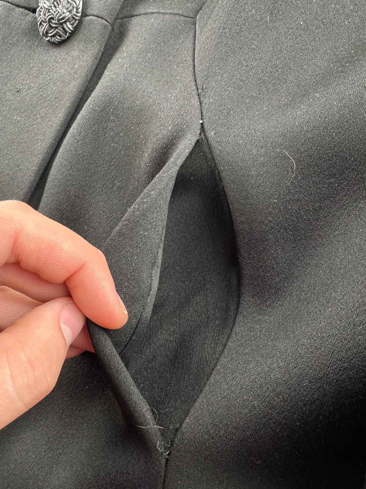 Pockets on Vintage Black Swing Coat SZ M