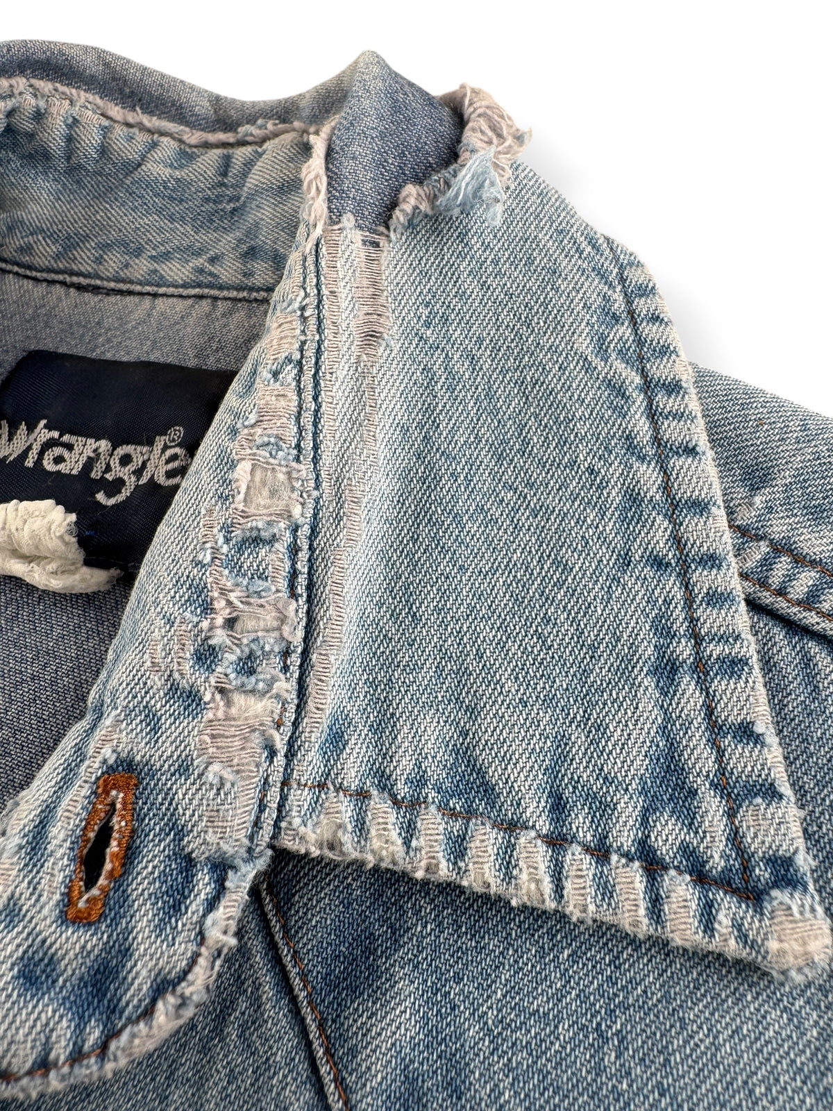 Ware on collar of Vintage Distressed Wrangler Pearlsnap SZ S
