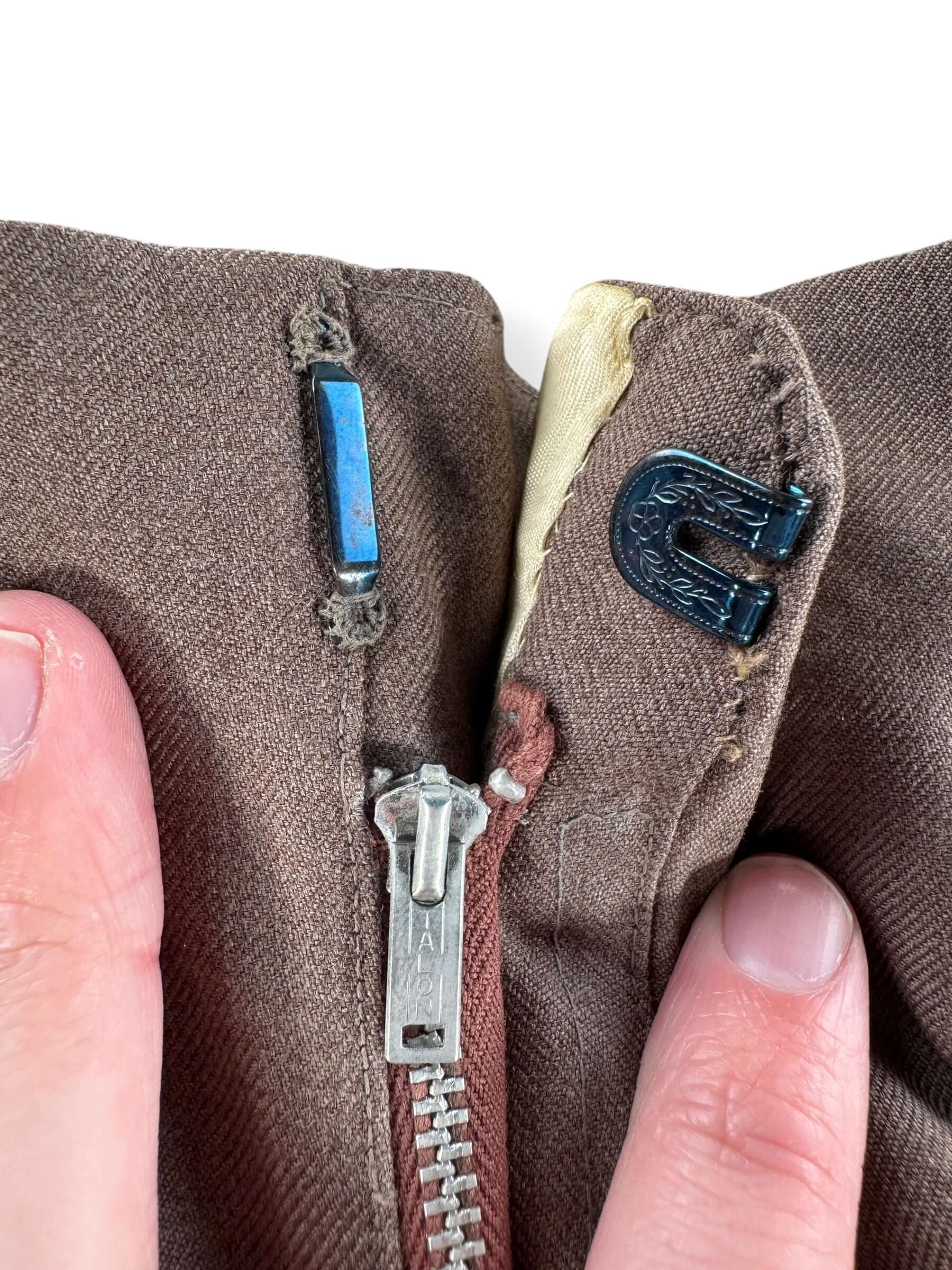 Zipper on Vintage 40s/50s Drop Loop Gabardine Trousers W32
